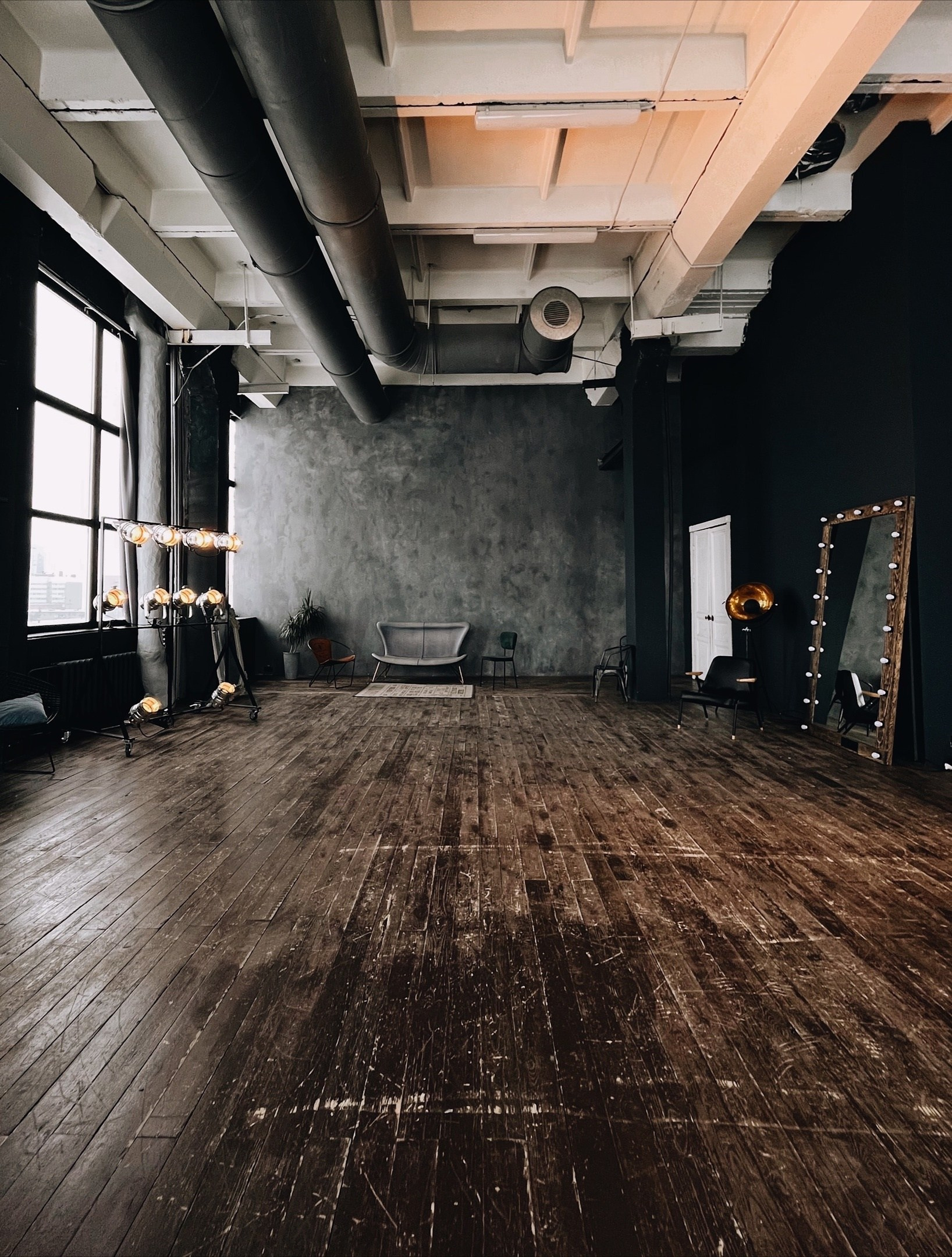 Студии для свадебной фотосессии. Свадебный и портретный фотограф в Новосибирске Любовь Исакова