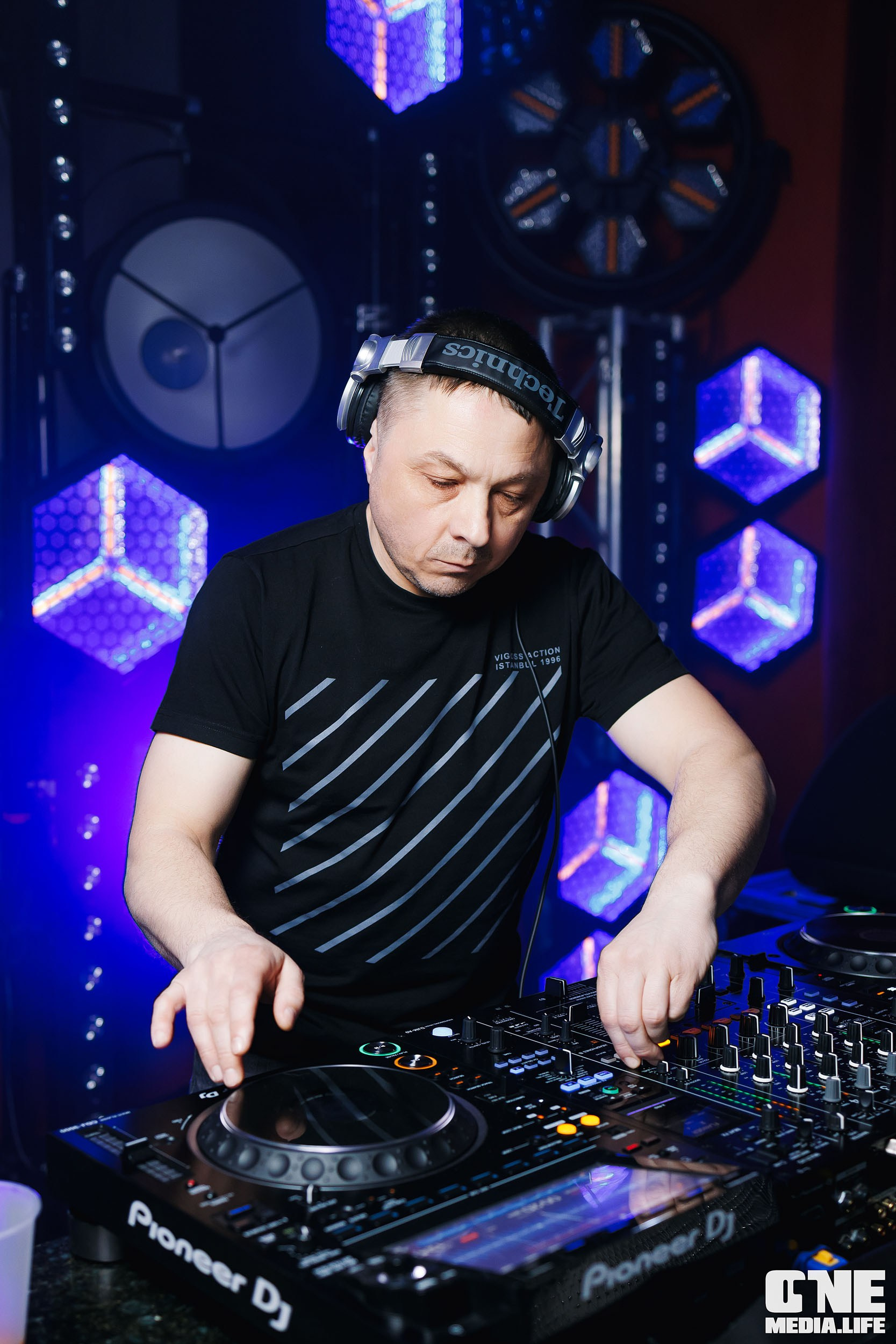 Фоторепортаж из Platinum. One Media Life: фоторепортажи, фотоотчеты с мероприятий и заведений