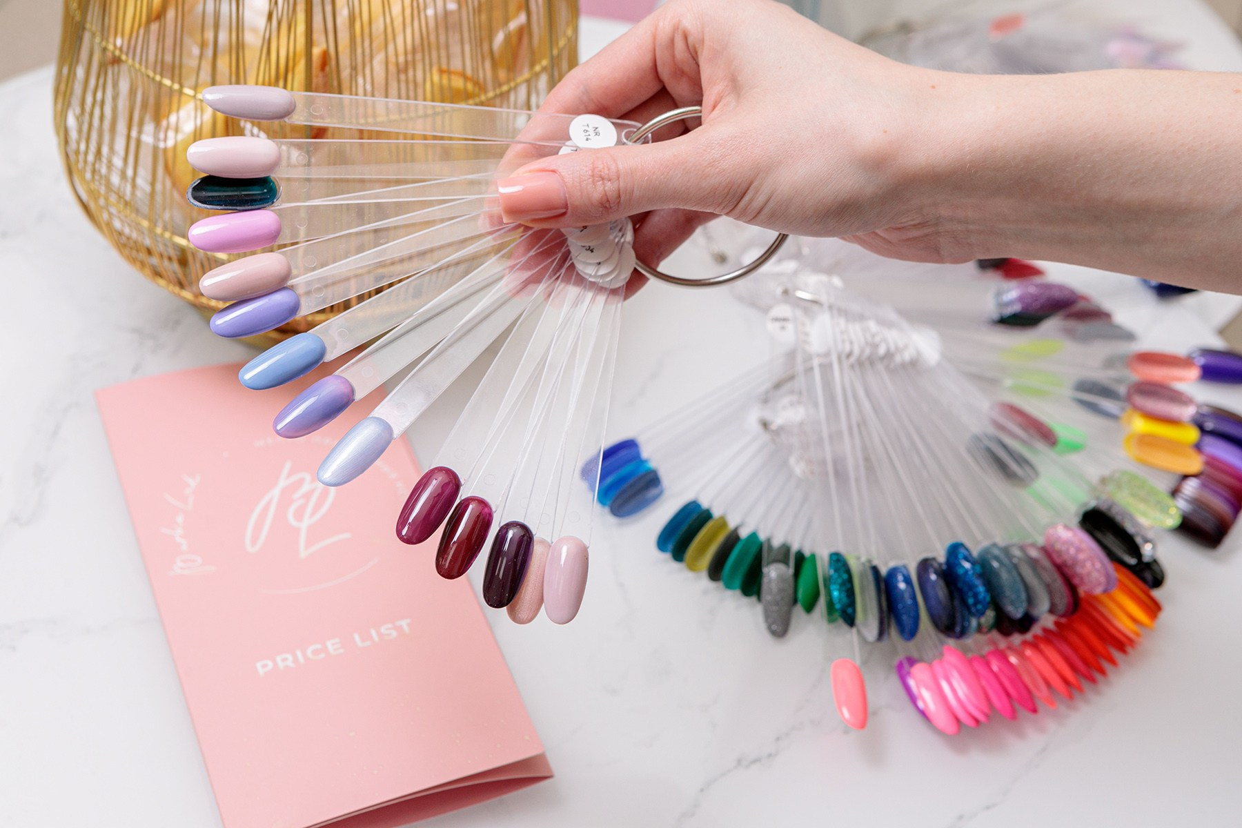 — Клиники, индустрия карсоты. Брук Артём