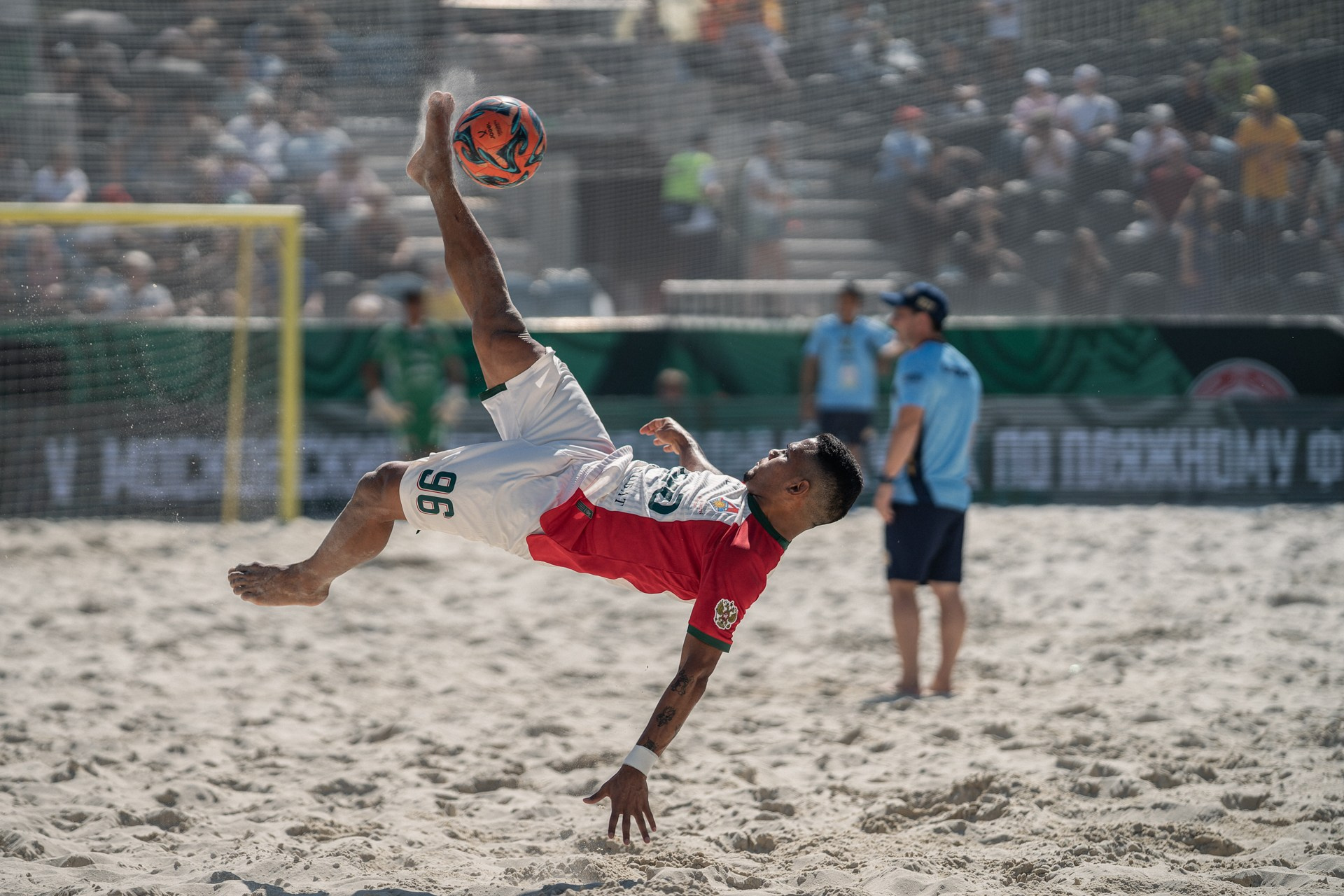 Beach Soccer: Lokomotiv vs Sportivo Luqueño — 6:4 Photo Report | Sergey Churnosov