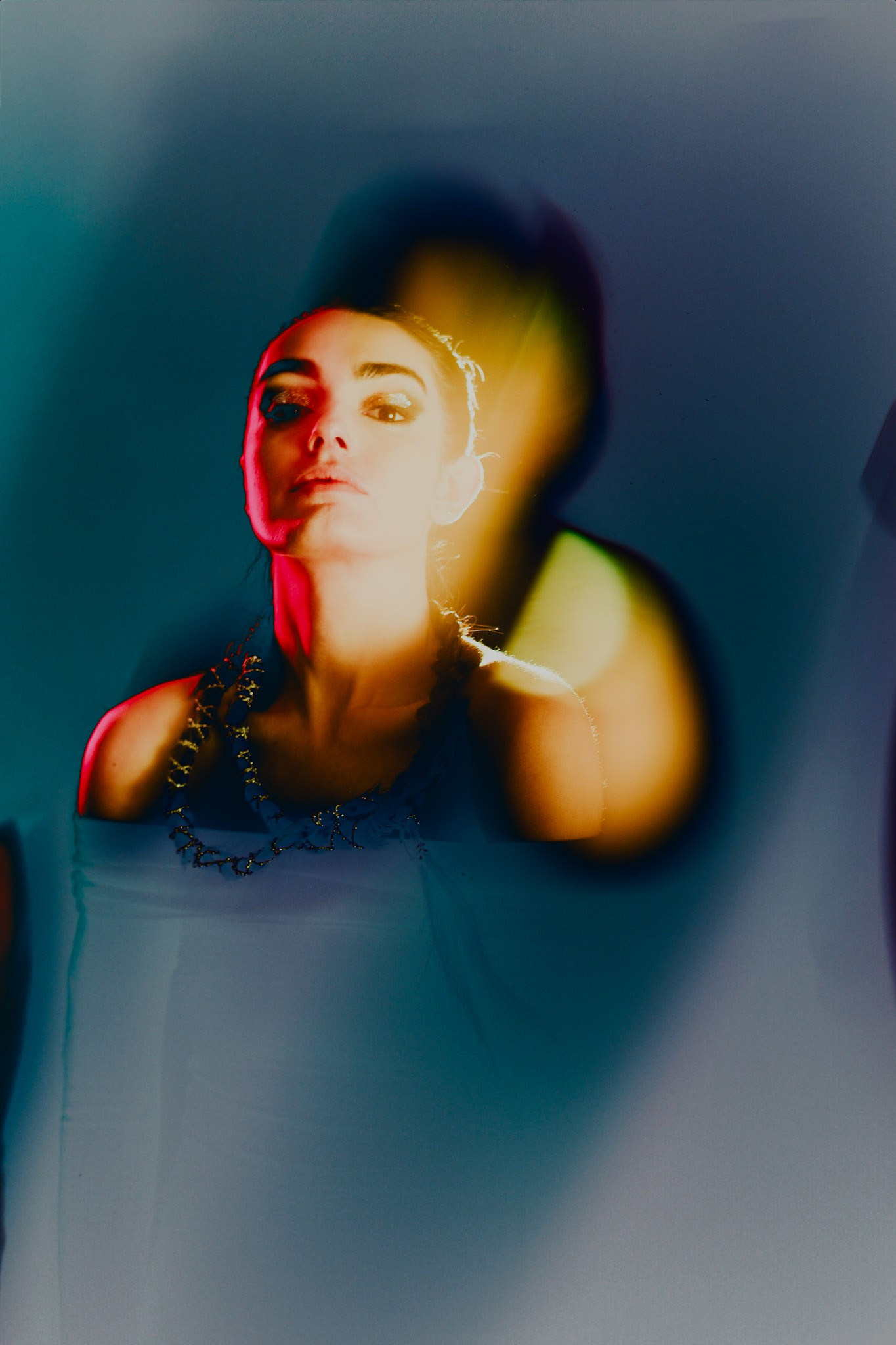 Works. Фотограф с цветным светом и оператор в Москве | Лиля Кичигина