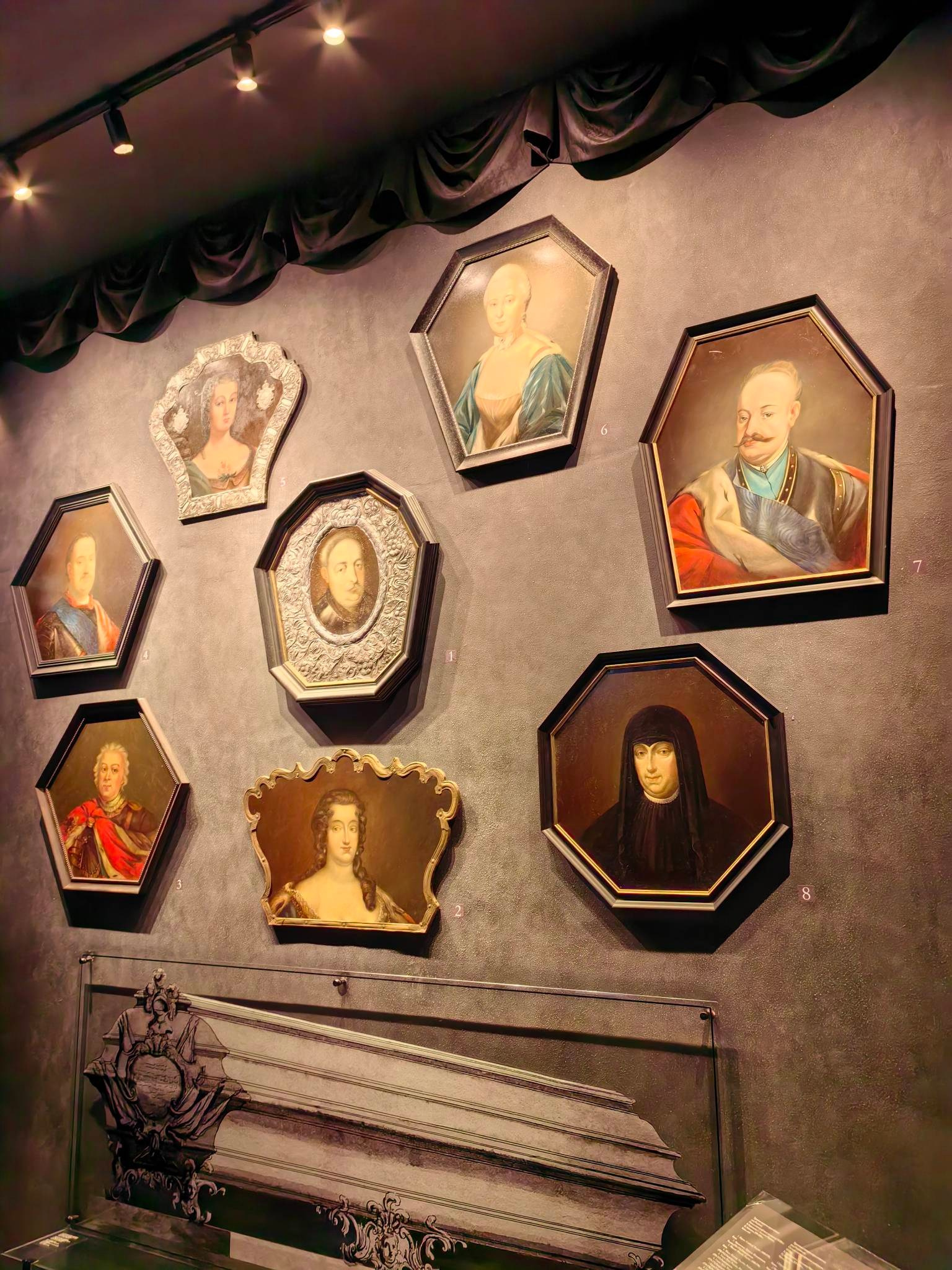 Несвижский замок в Беларуси. Купить картину на холсте для интерьера|художник | дизайнер | архитектор Сергей Ратчин в Москве