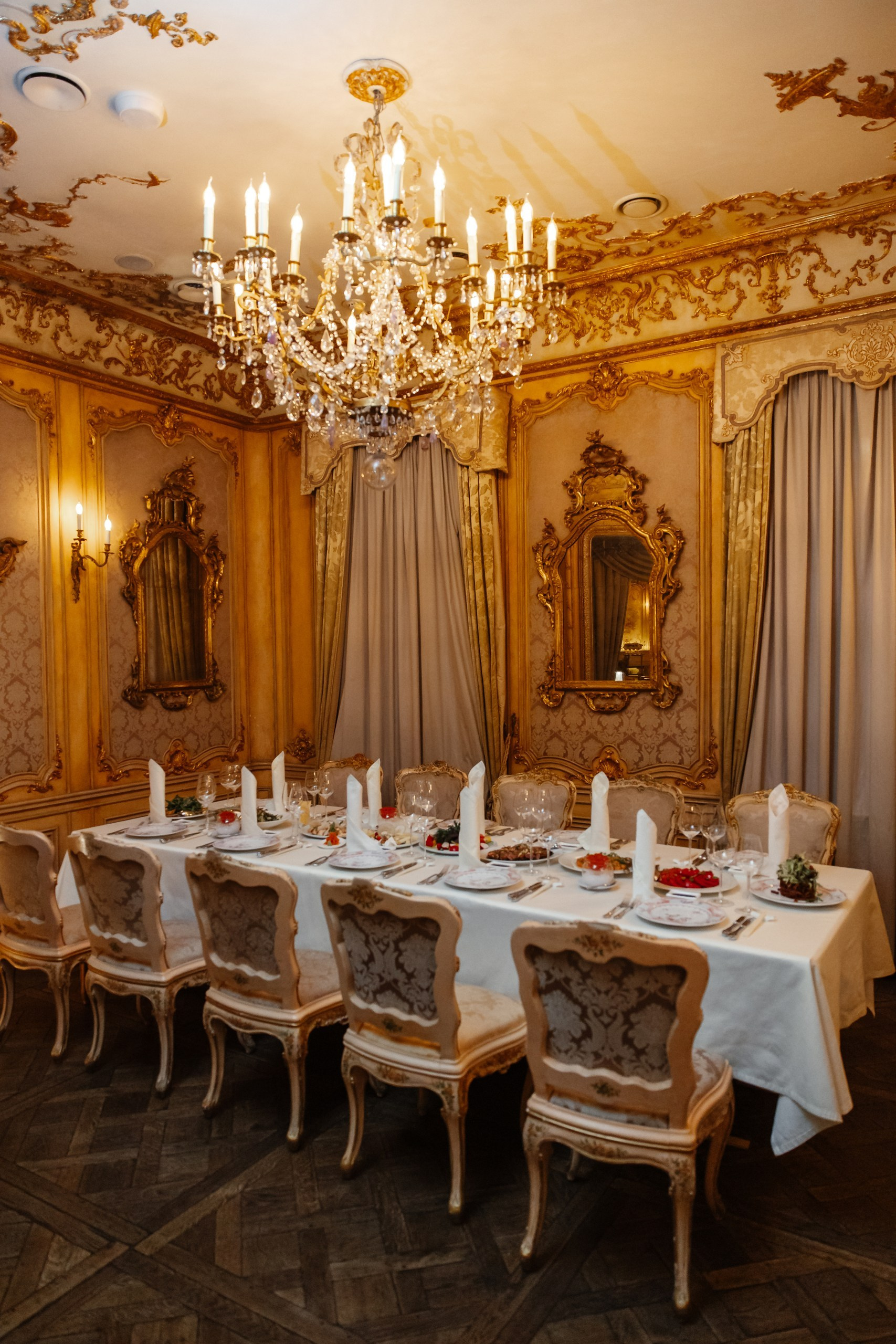 Свадьба на 10 человек летом в Москве: как организовать камерный праздник, который запомнится. Фотограф, видеограф на свадьбу в Москве Никита Назаров