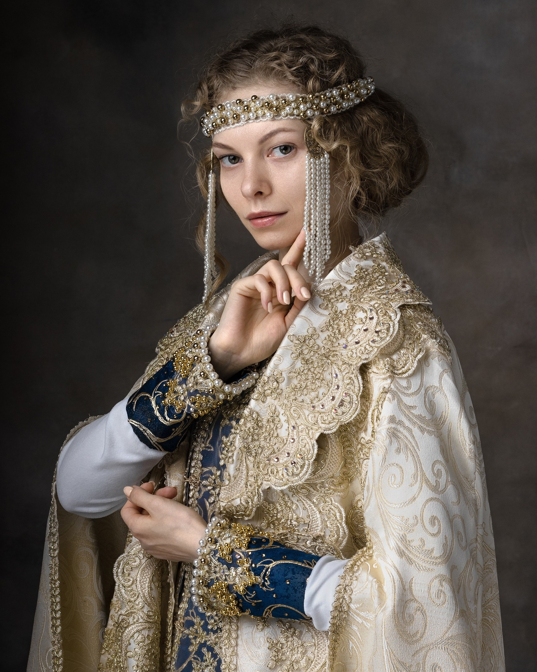 НОВЫЕ СЪЕМКИ В СТУДИИ — ОНА (ПЛАН)