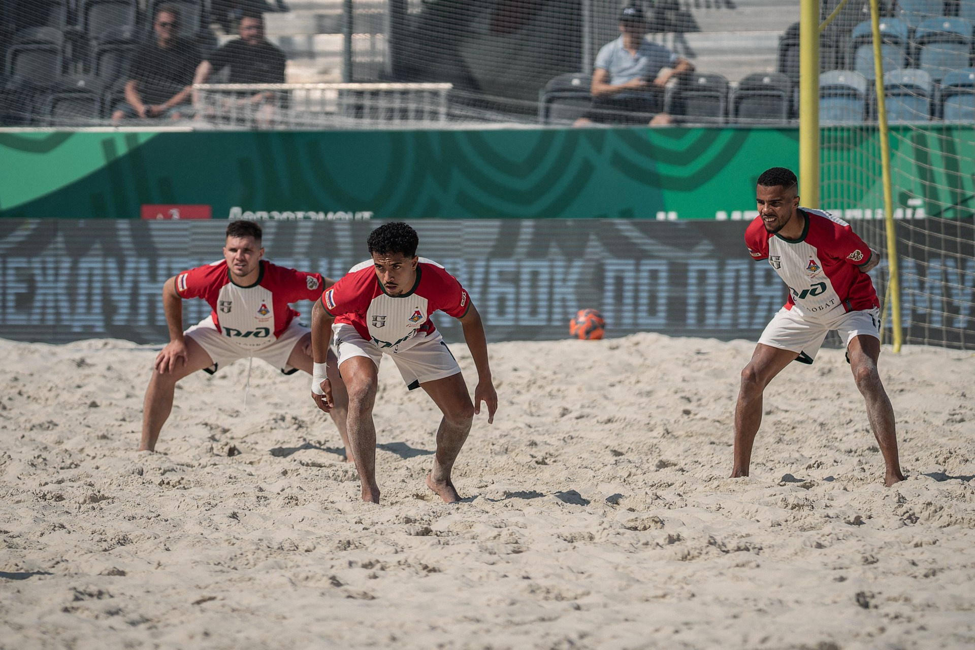 Beach Soccer: Lokomotiv vs Sportivo Luqueño — 6:4 Photo Report | Sergey Churnosov