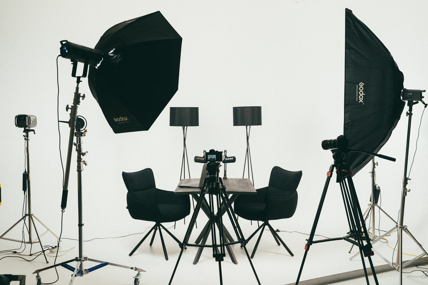 Подкасты / Reels. Фотостудия MEL Новороссийск | Подкаст-студия