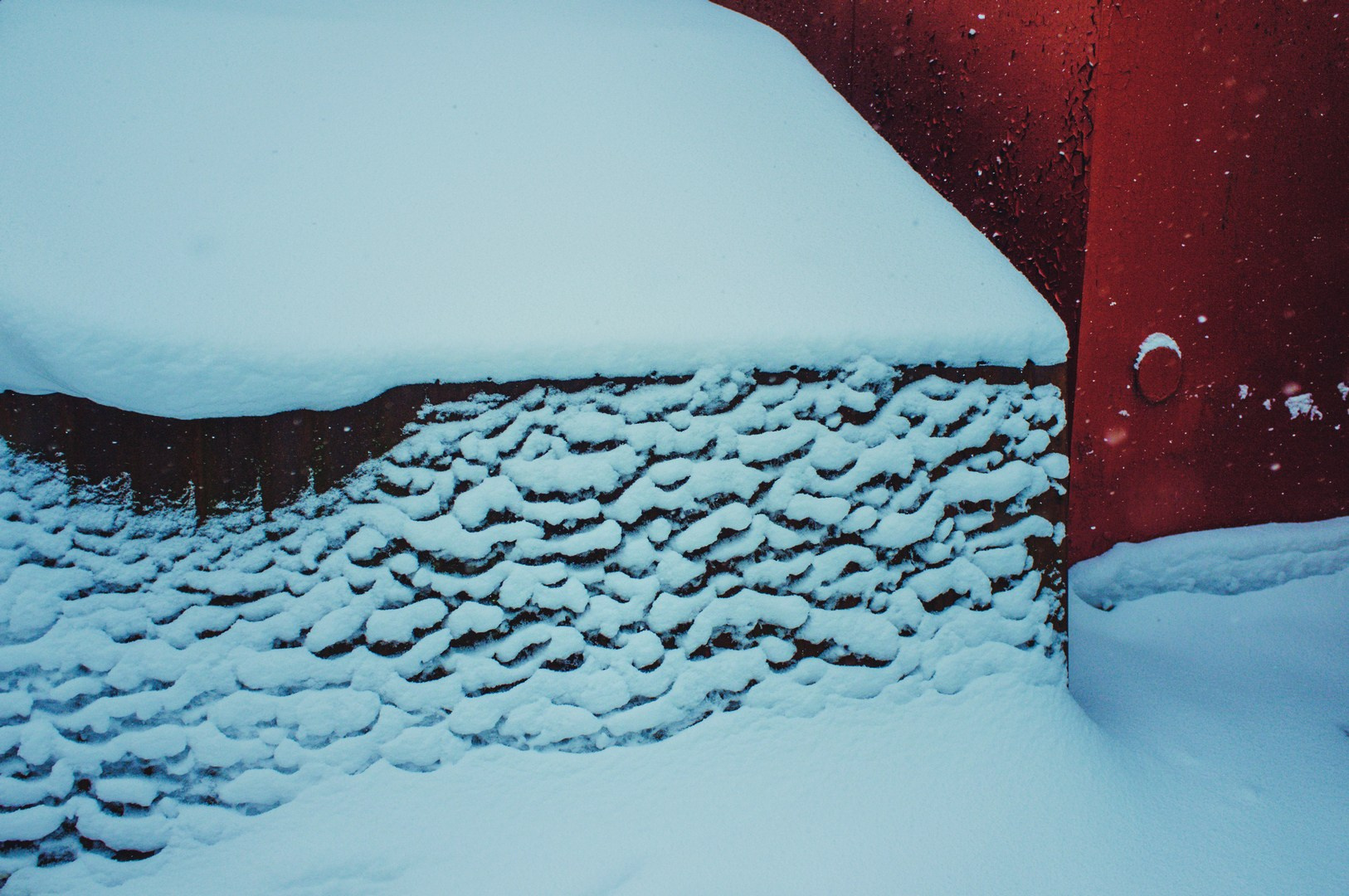 Зима уходящая. Руслан Шувалов (поэтограф)