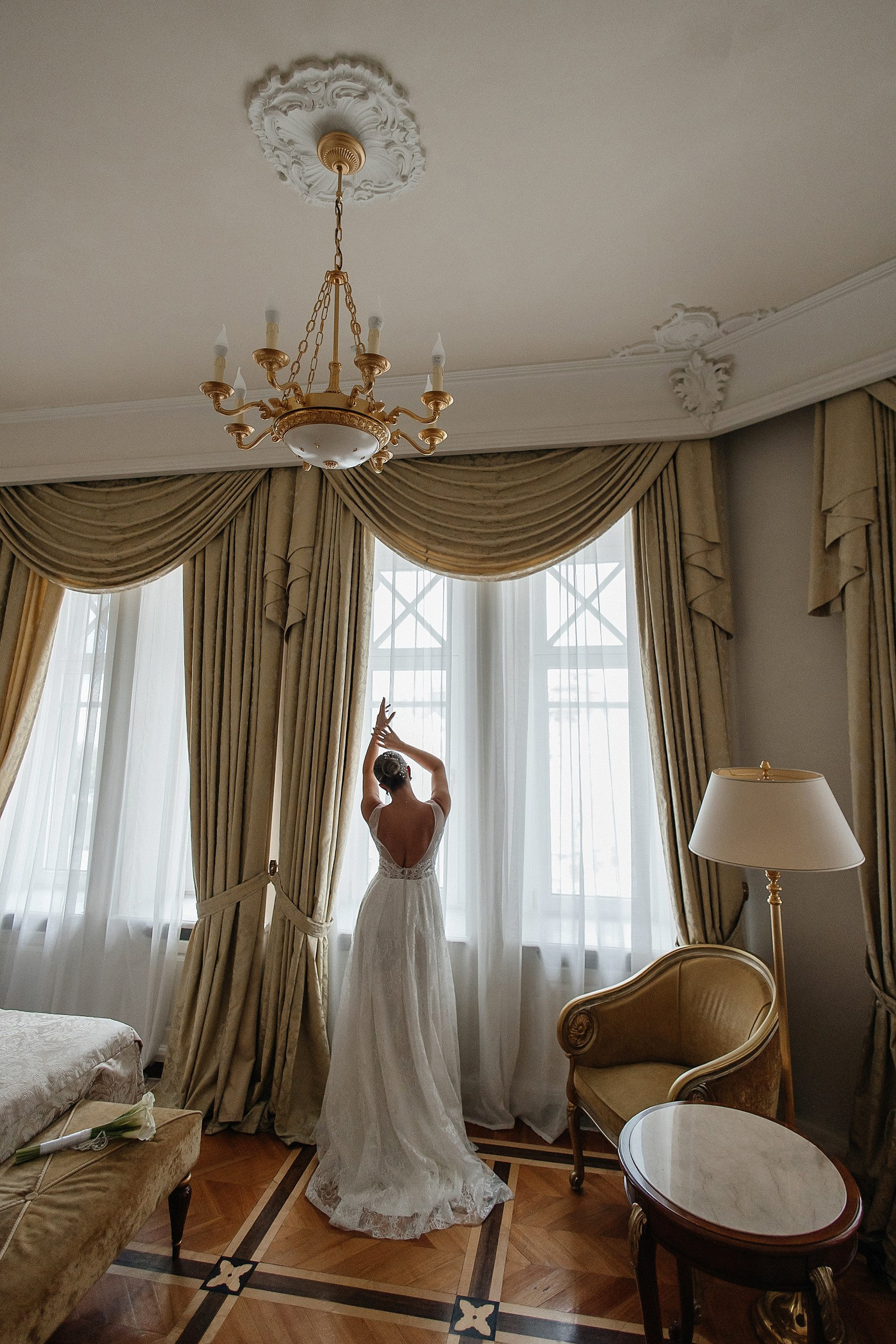 Свадебная фотосессия в отеле Savoy в Москве