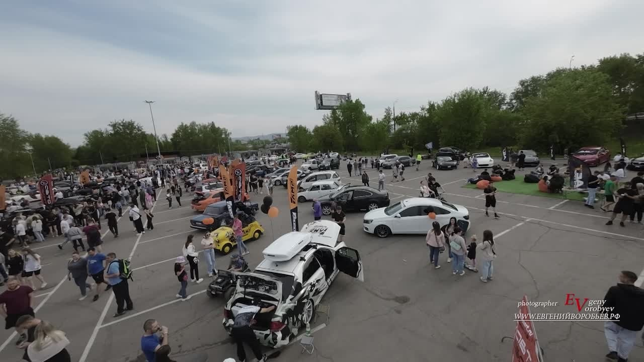 Рекламная фото видеосъёмка в Красноярске с квадрокоптера FPV дрона цены описание стоимость услуг