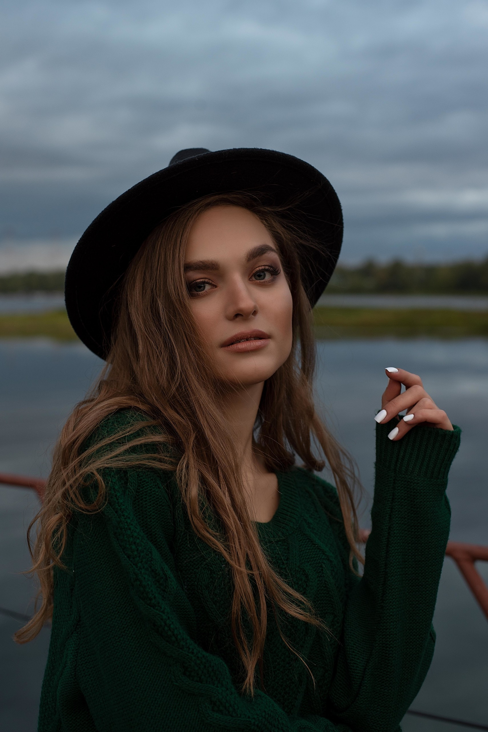 Доброго времени суток! Меня зовут Куличкова Юлия — я фотограф Ваших эм