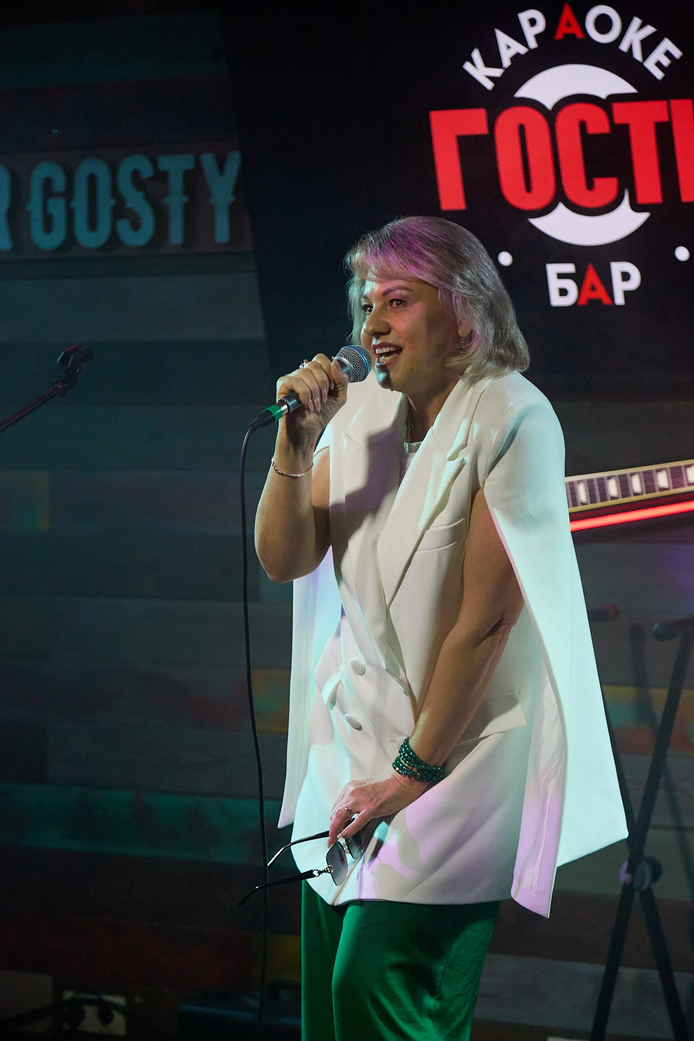 Концерт в баре «Гости». Фотограф Омск | Александр Вандеров