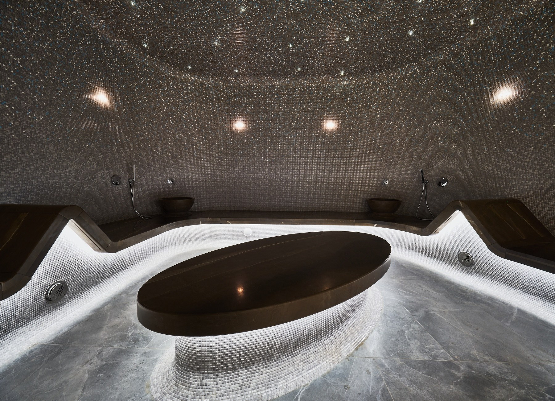 REEF RESIDENCE MEDIA HUB