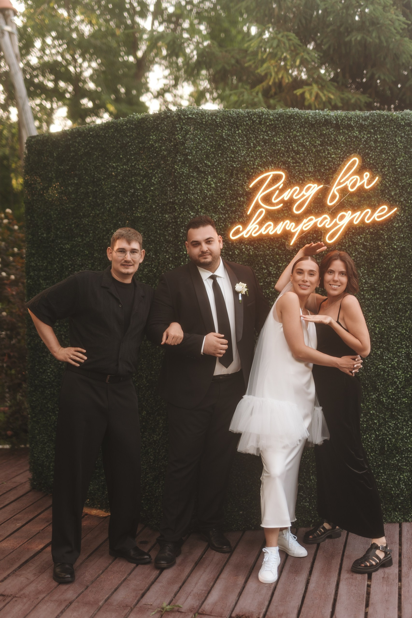 Свадьба 7 июня 2026 года — фотосессия, ЗАГС и банкет в шатре «Под облаками» в Нагаево с ведущим Артуром Ильясовым