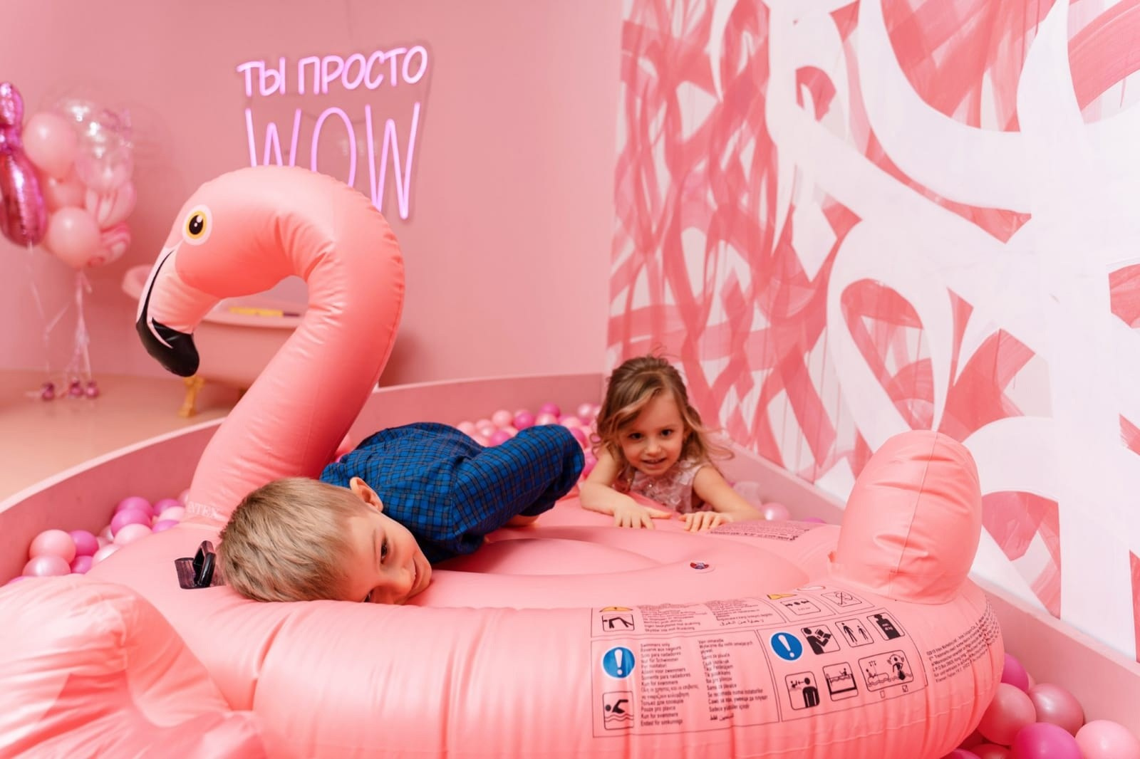 Mr. Flamingo (лето). Аренда лофта в СПб для мероприятий