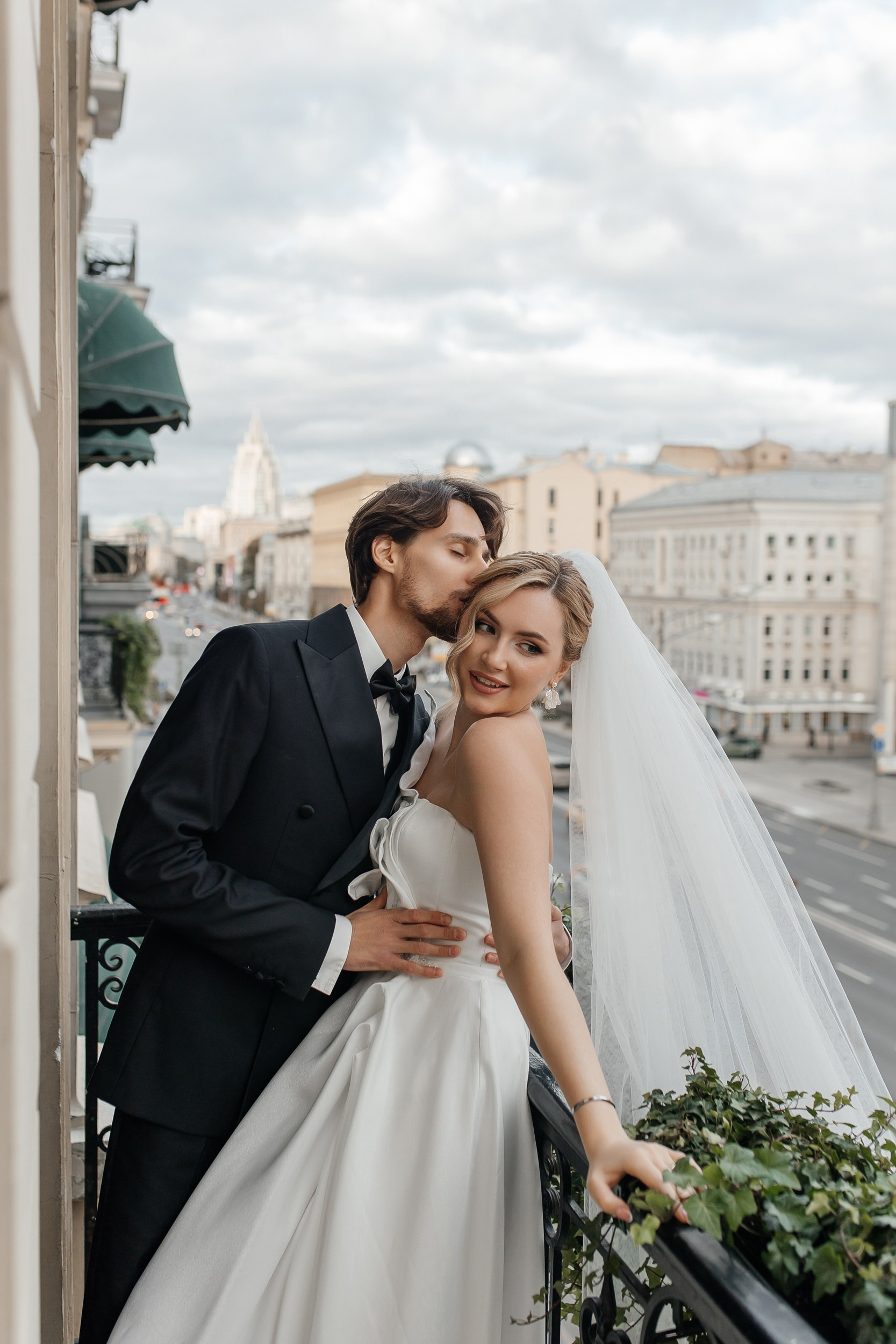 Самые красивые отели Москвы для свадебной фотосессии. Свадебный фотограф в Москве Дарья Олендарёва