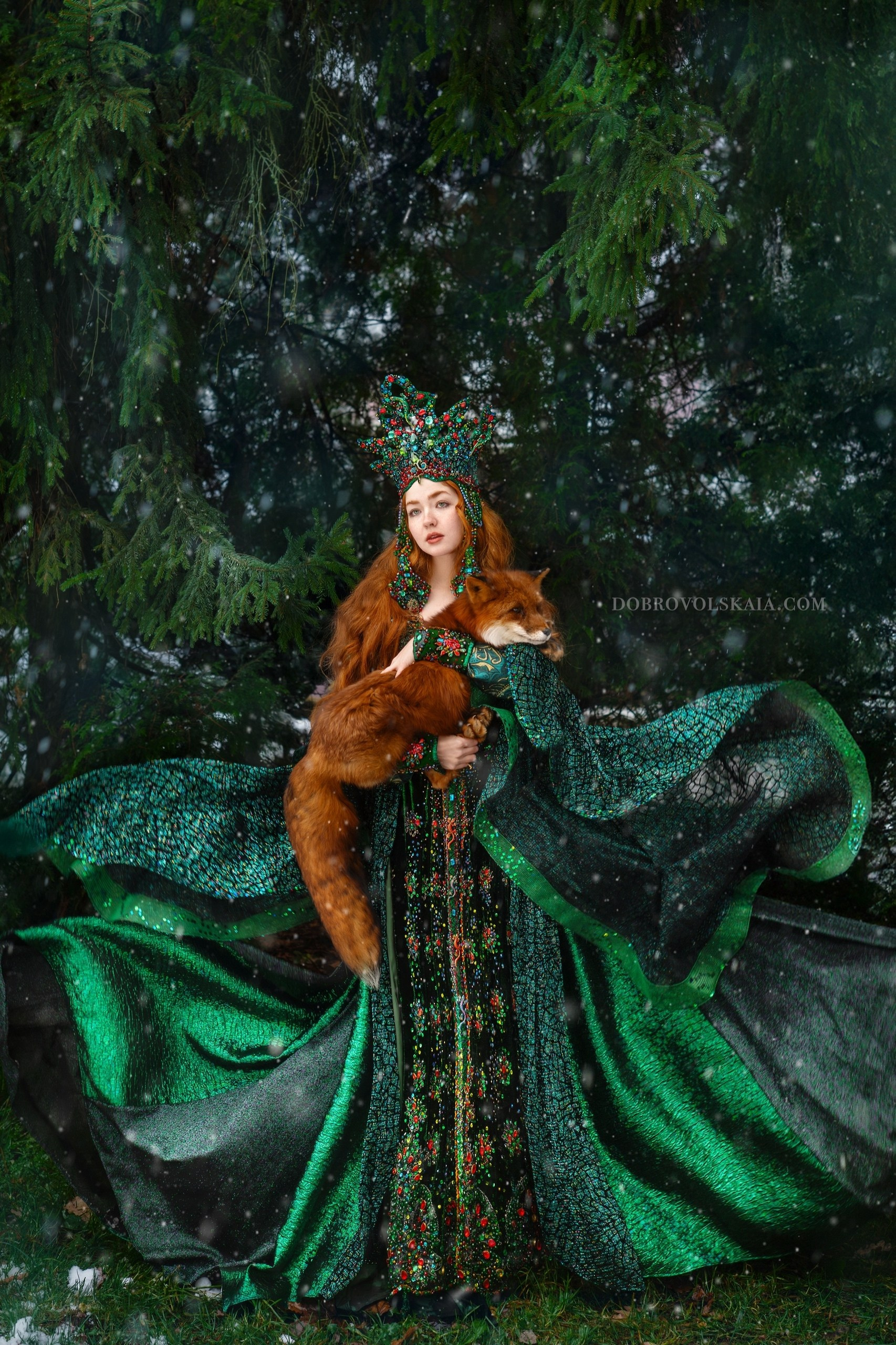 Хозяйка медной горы Эксклюзив. Русские народные костюмы в Москве