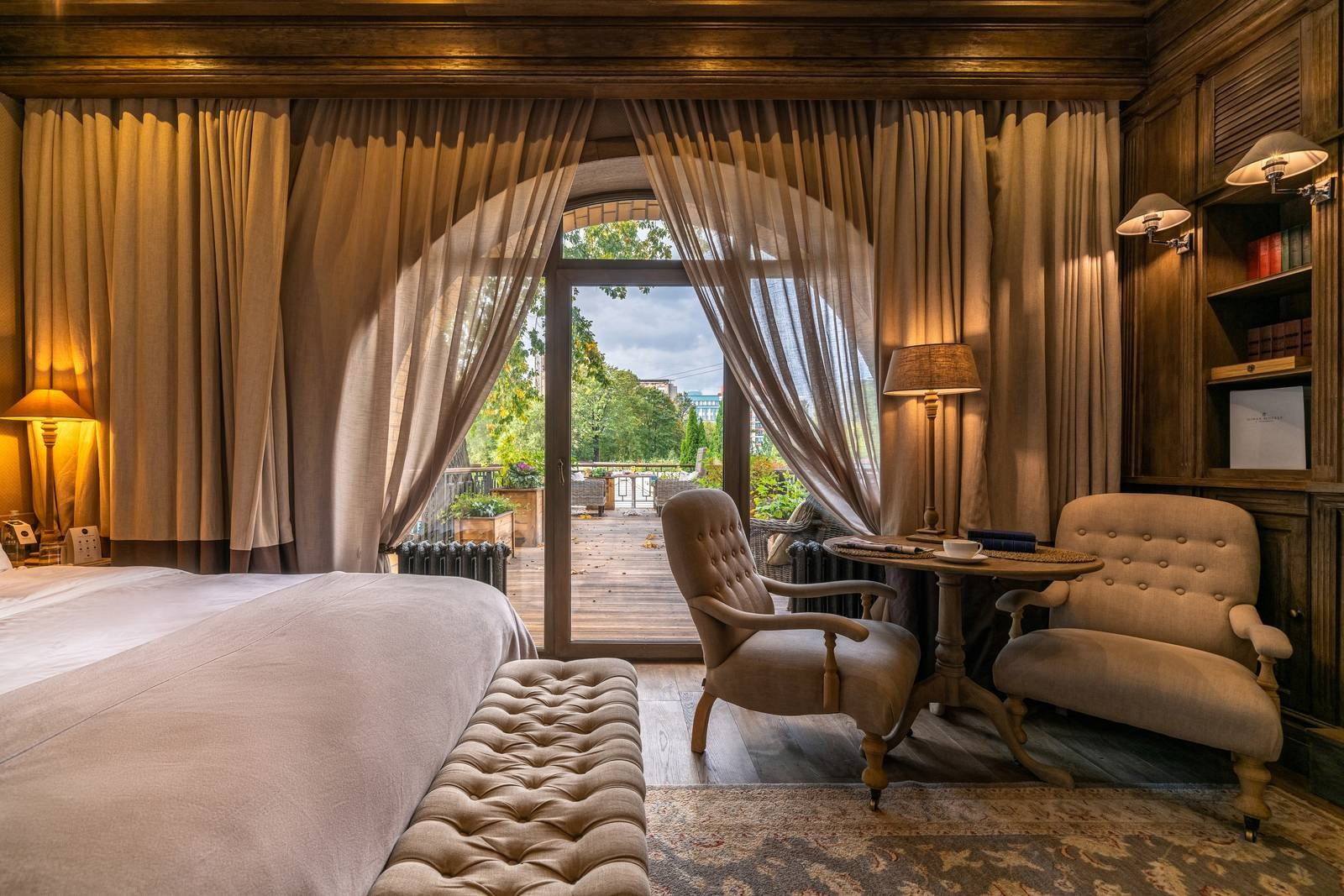 Гайд по отелям СПБ для свадебной съёмки. Свадебный и портретный фотограф