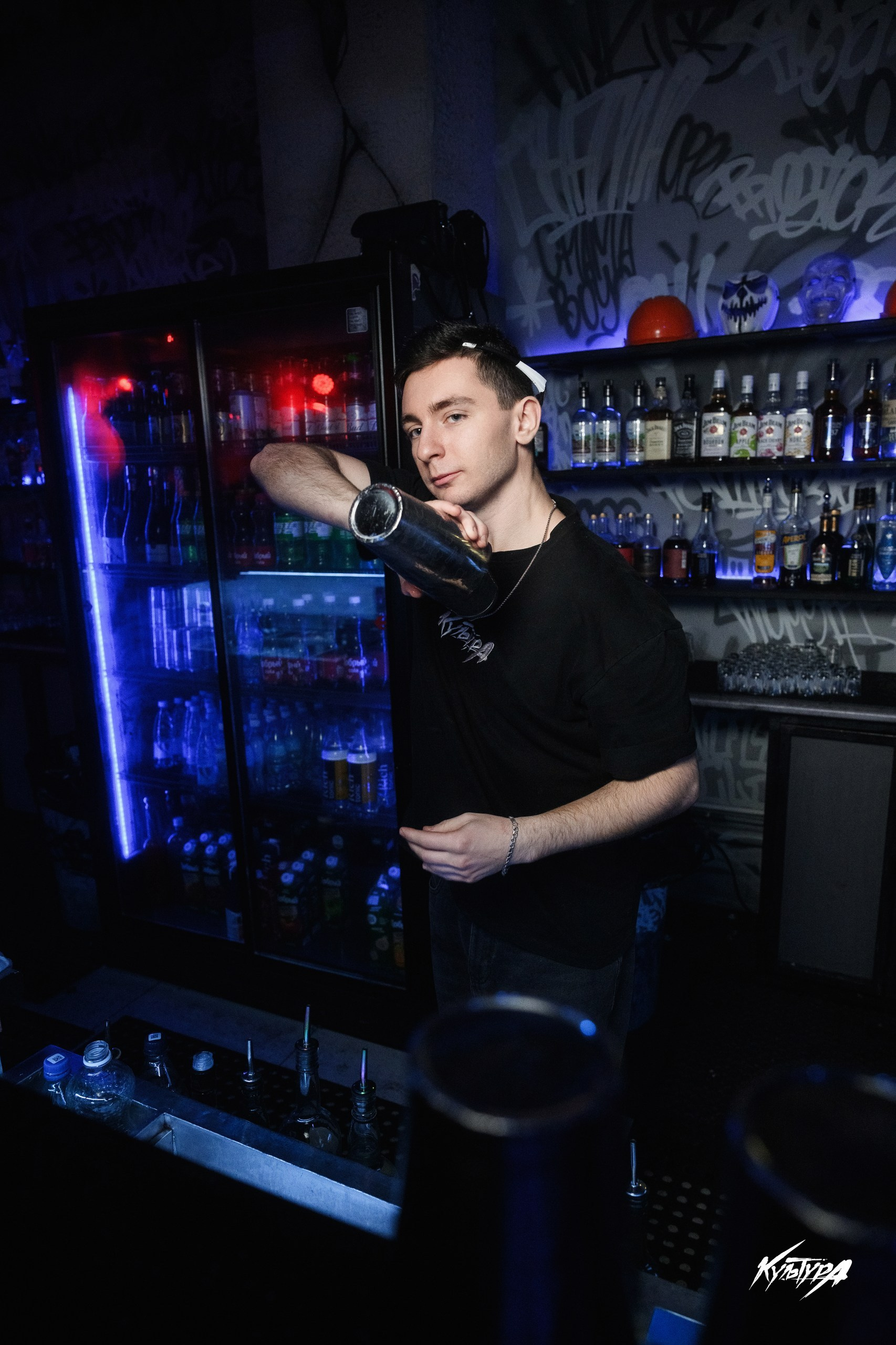 Профессиональная фотосъемка в ночном клубе Петропавловска-Камчатского, Репортажная съемка вечеринки в клубе в Петропавловске-Камчатском, Яркие фотографии людей и атмосферы ночного заведения в Петропавловске-Камчатском, Динамичные клубные фото для заведения в Петропавловске-Камчатском, Заказать репортаж с мероприятия в клубе Петропавловска-Камчатского.