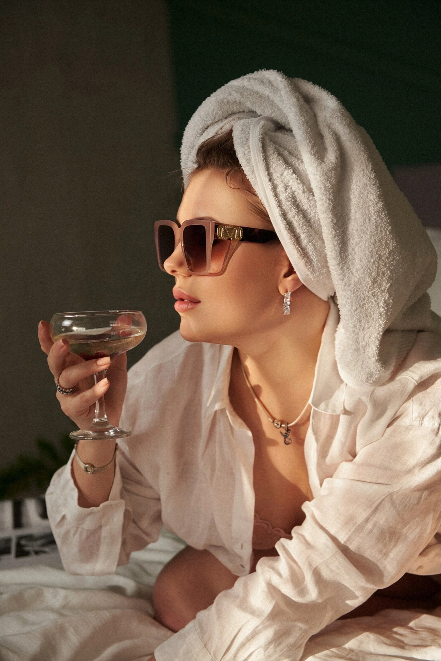 Доброго времени суток! Меня зовут Куличкова Юлия — я фотограф Ваших эм