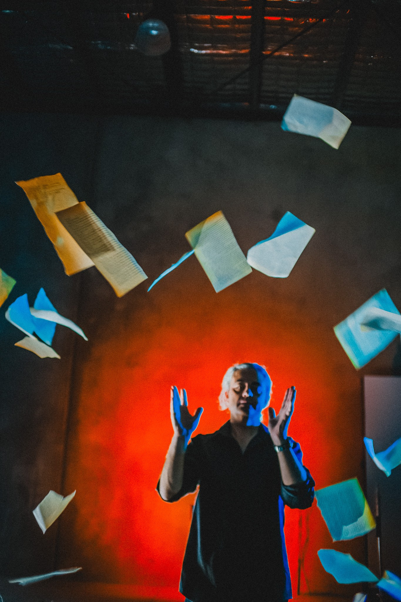 Works. Фотограф с цветным светом и оператор в Москве | Лиля Кичигина