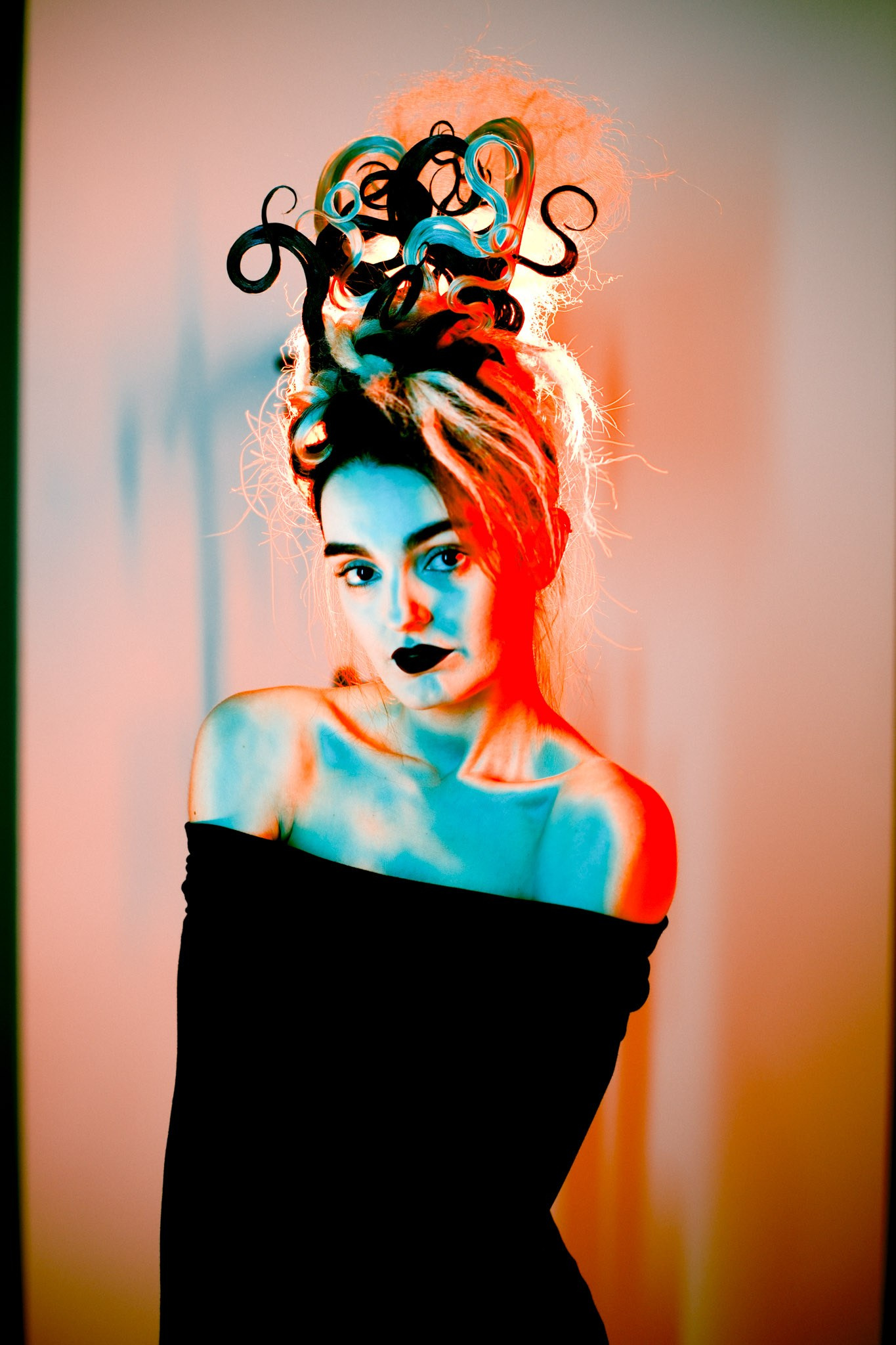 Works. Фотограф с цветным светом и оператор в Москве | Лиля Кичигина