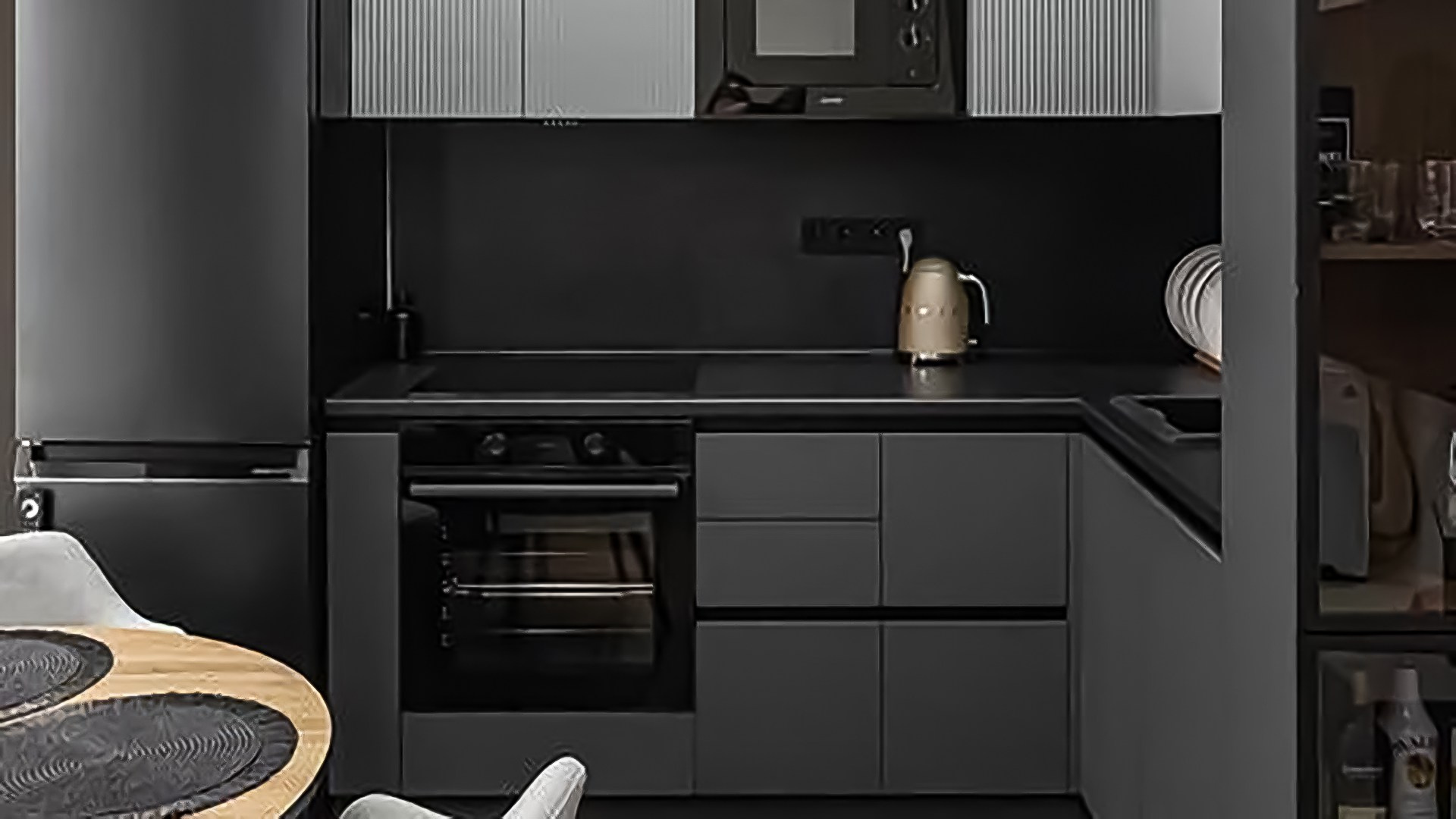 Кухня в темных тонах палитра 2025