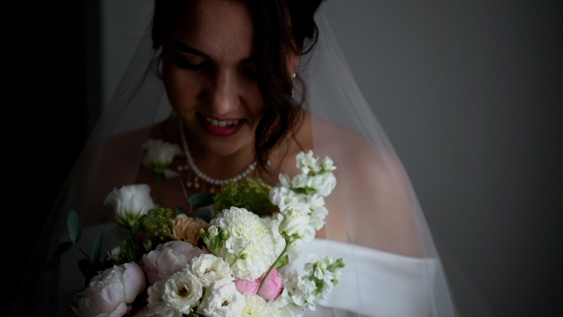 Лучшие отели для свадебного утра в Москве. Свадебный видеограф в Москве Никонова Анна