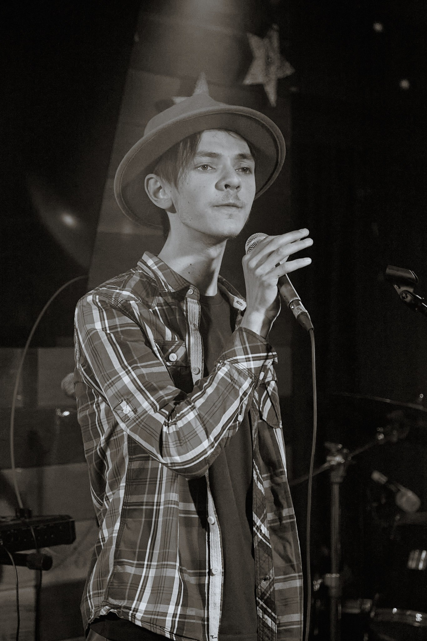 Концерт в баре «Гости». Фотограф Омск | Александр Вандеров