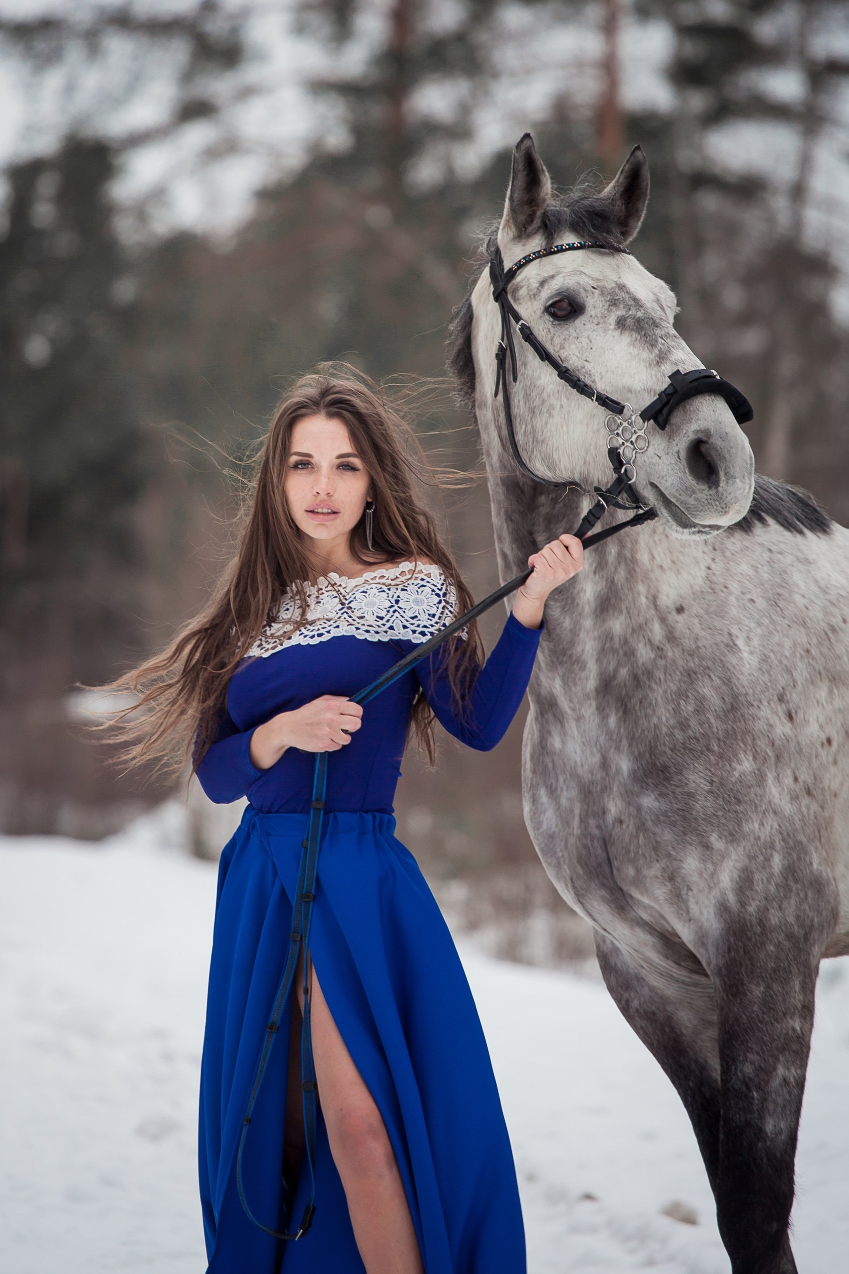 Платья со шлейфами. Фотограф Ирина Богатырева