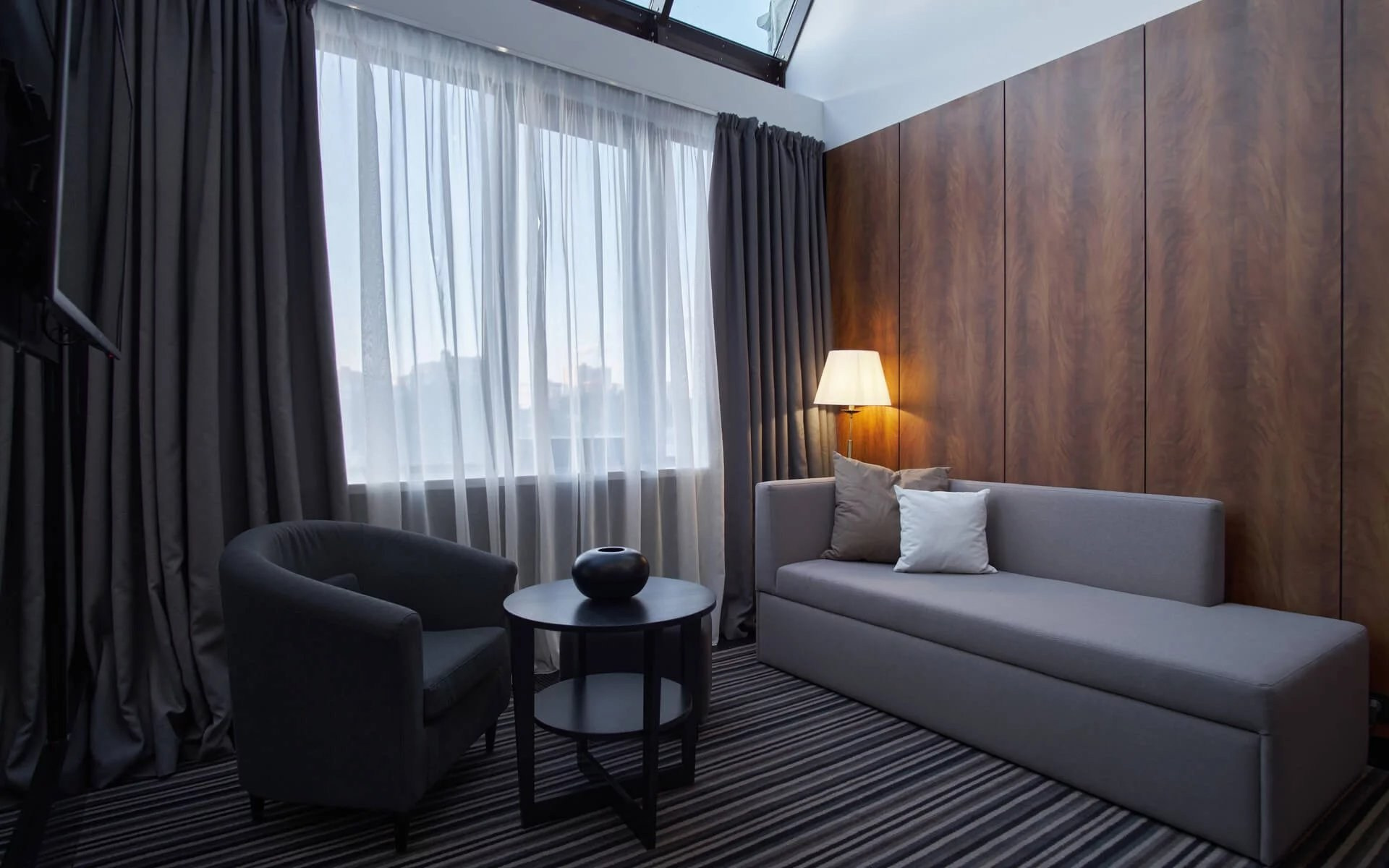 Рекомендуемые отели в Ростове-на-Дону для фотосъемки свадебных сборов