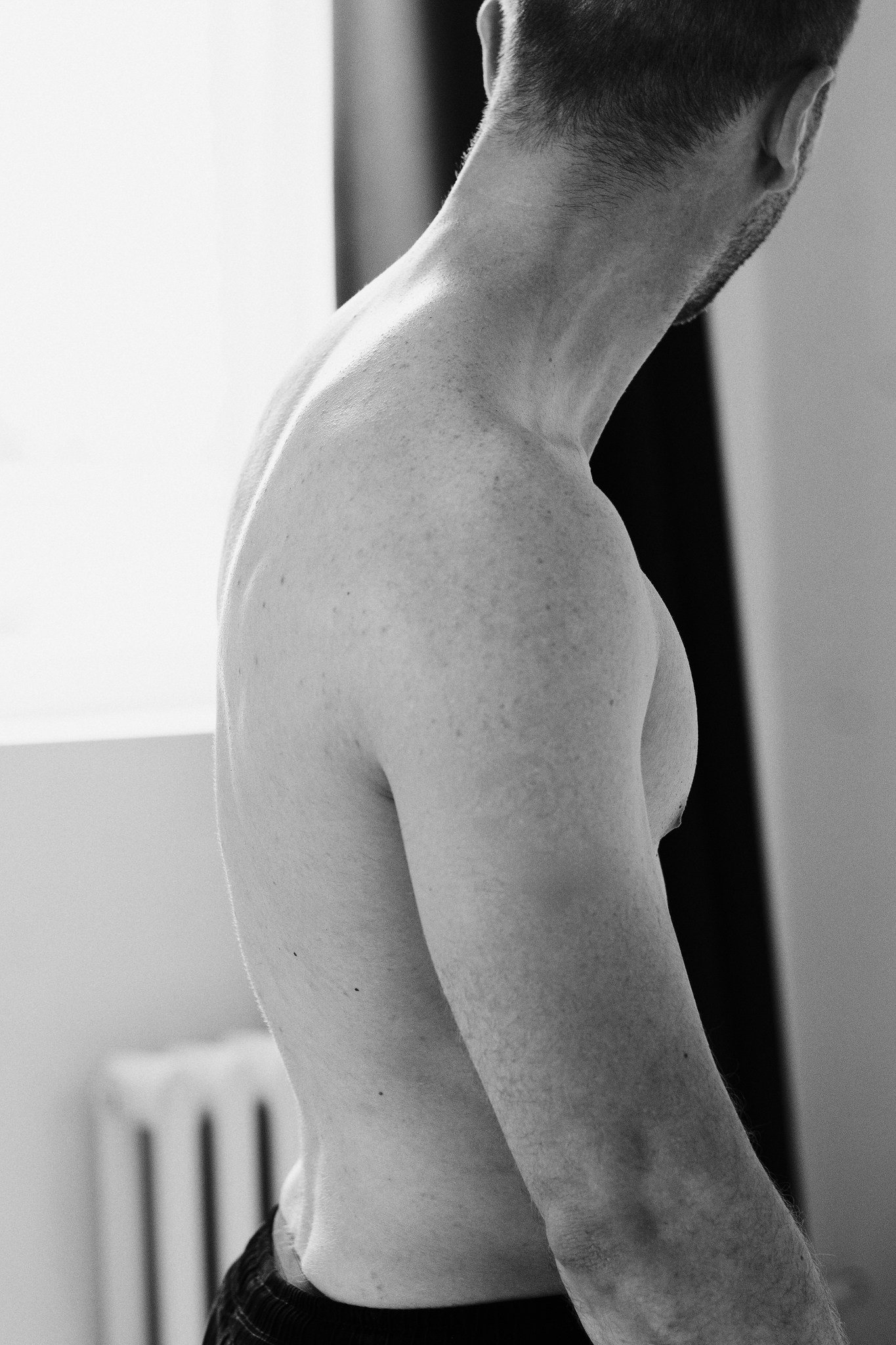 Мужская спортивная фотосессия в Тюмени: боулдеринг и лайфстайл. Фотограф Дарья Мустафина, Тюмень