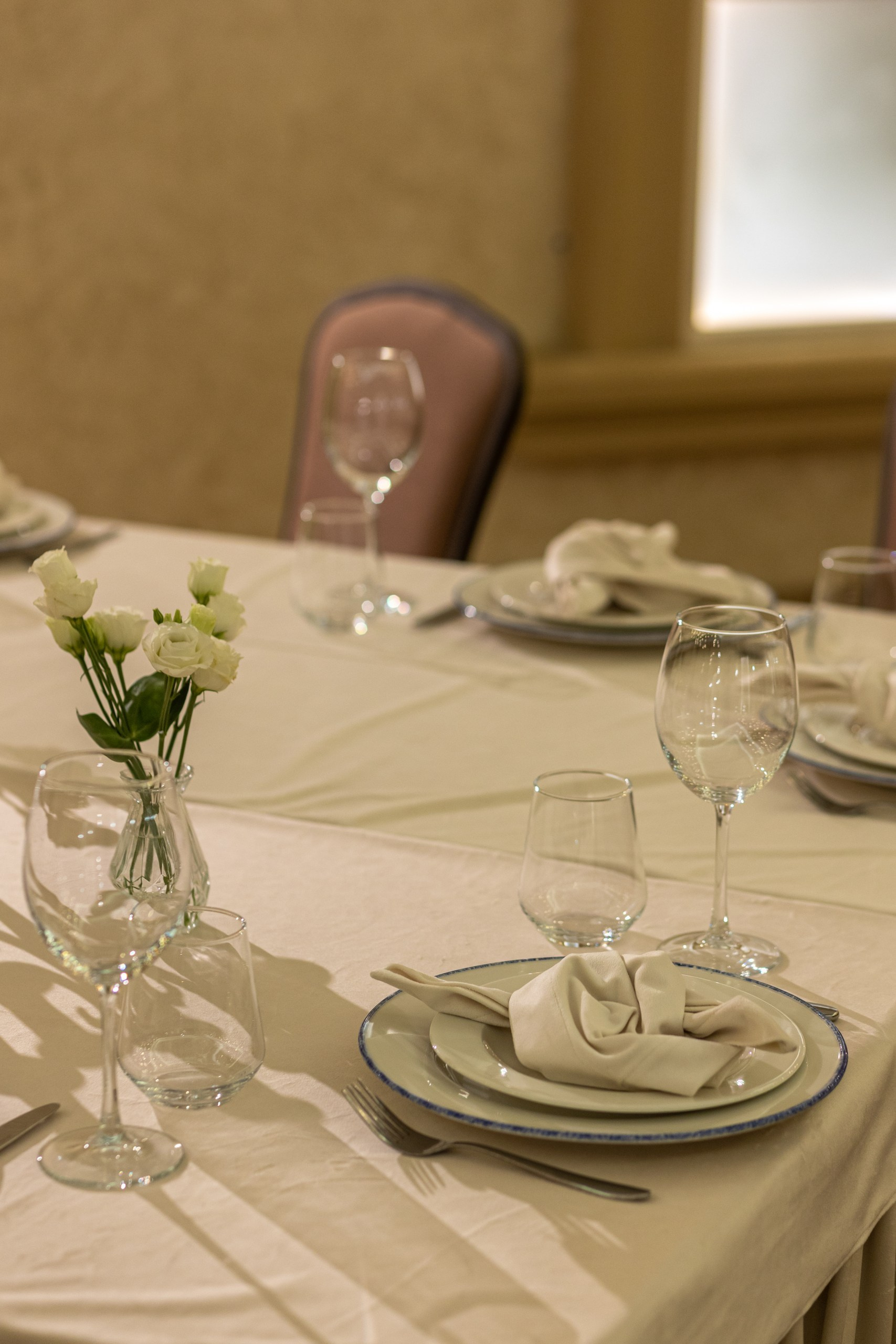 Банкетный зал ресторана Дача. Фотограф в Оренбурге. Профессиональный фотограф