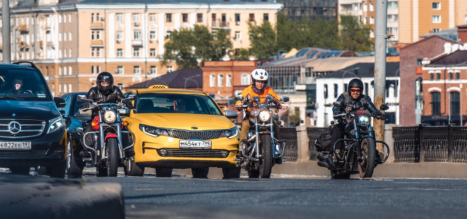 FotoMotoHunterZ — фотографии мотоциклистов на улицах города