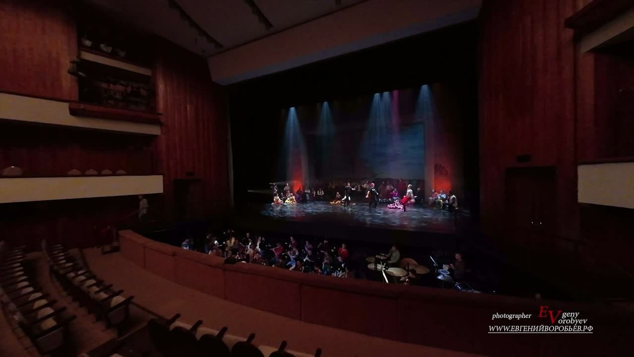 Рекламная фото видеосъёмка в Красноярске с квадрокоптера FPV дрона цены описание стоимость услуг