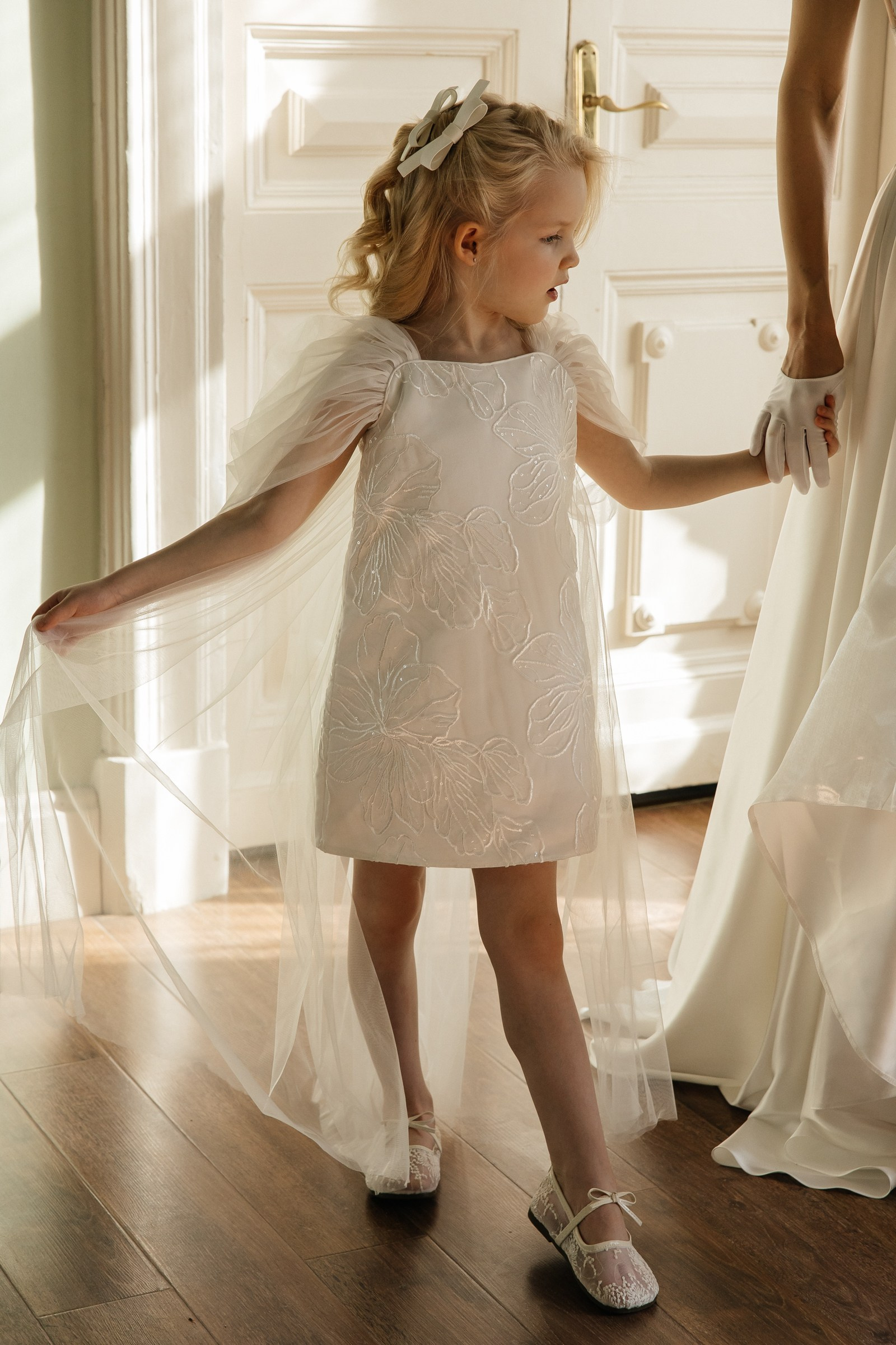 Свадебная фотосессия в усадьбе Середниково. Свадебный фотограф в Москве Элина Ларченкова. Фото, которые цепляют