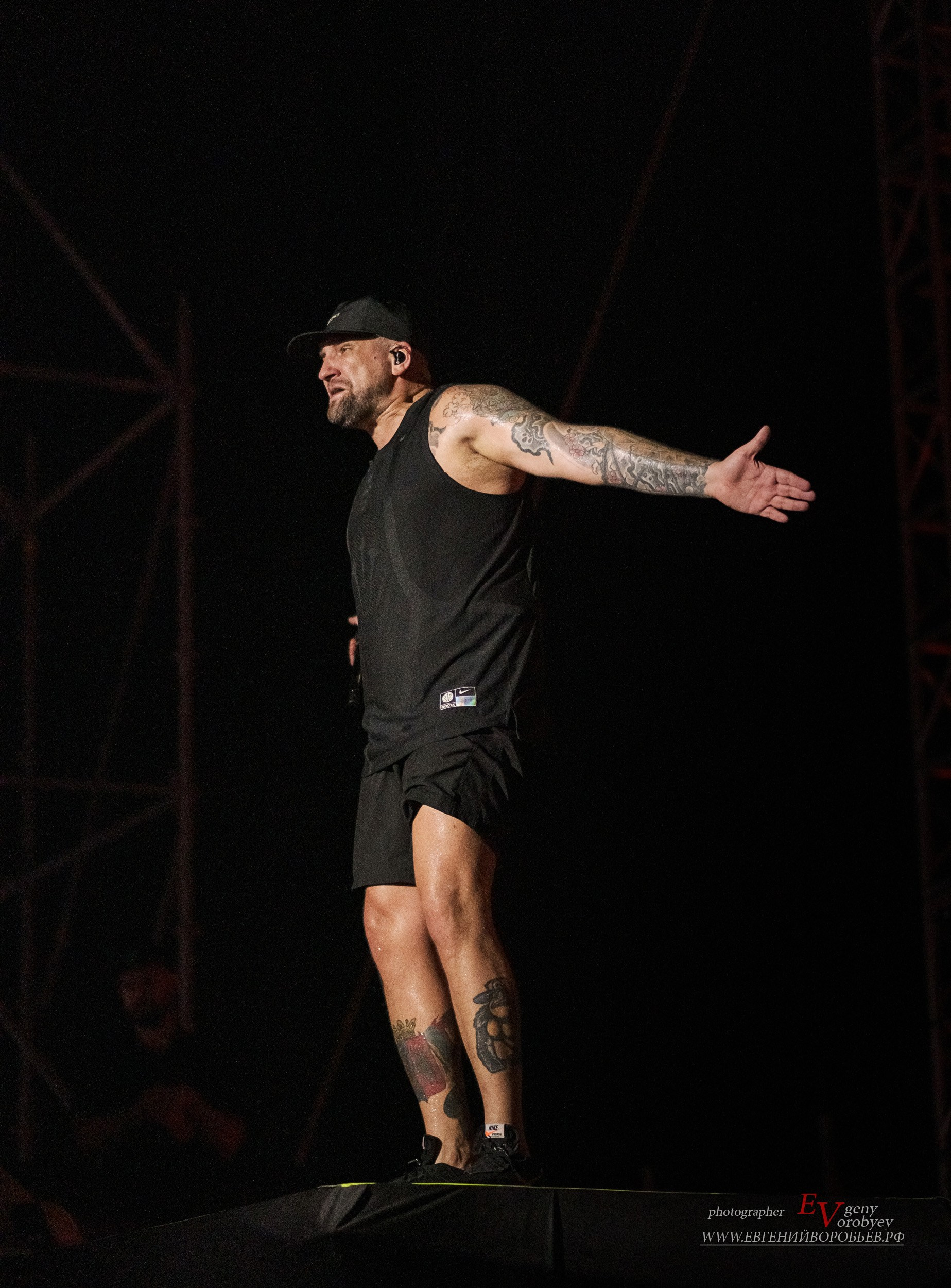 Репортажная фото видеосъёмка репортажей фотограф в Красноярске цена стоимость заказать забронировать услуги фоторепортаж видеосъёмка дрон