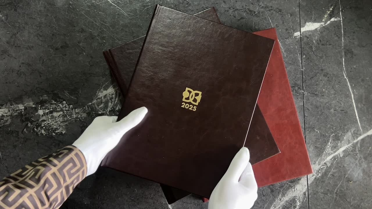 Альбомы для 9-11 класса. Фотограф Наталья Сидорова