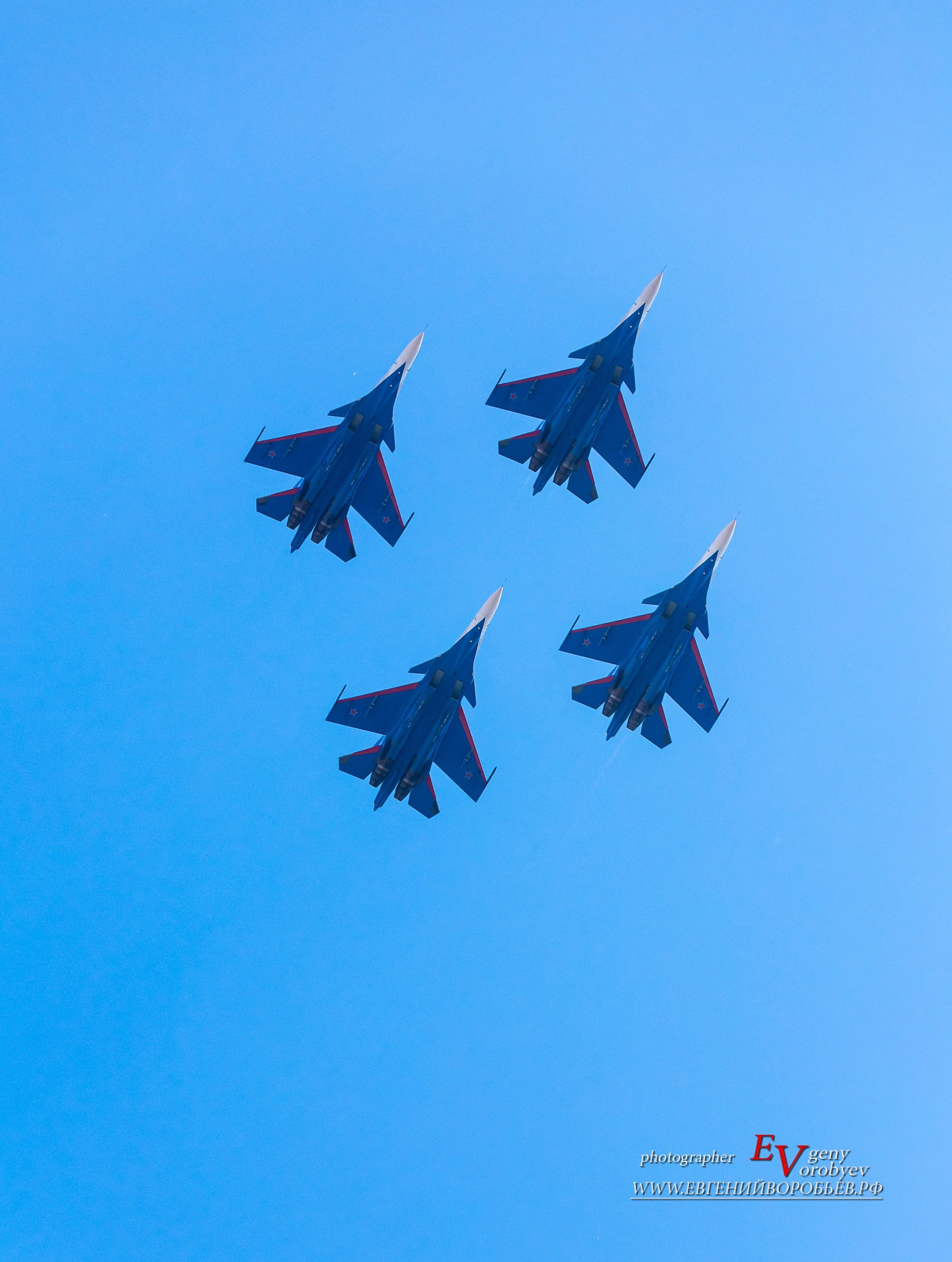 Репортажная фото видеосъёмка репортажей фотограф в Красноярске цена стоимость заказать забронировать услуги фоторепортаж видеосъёмка дрон