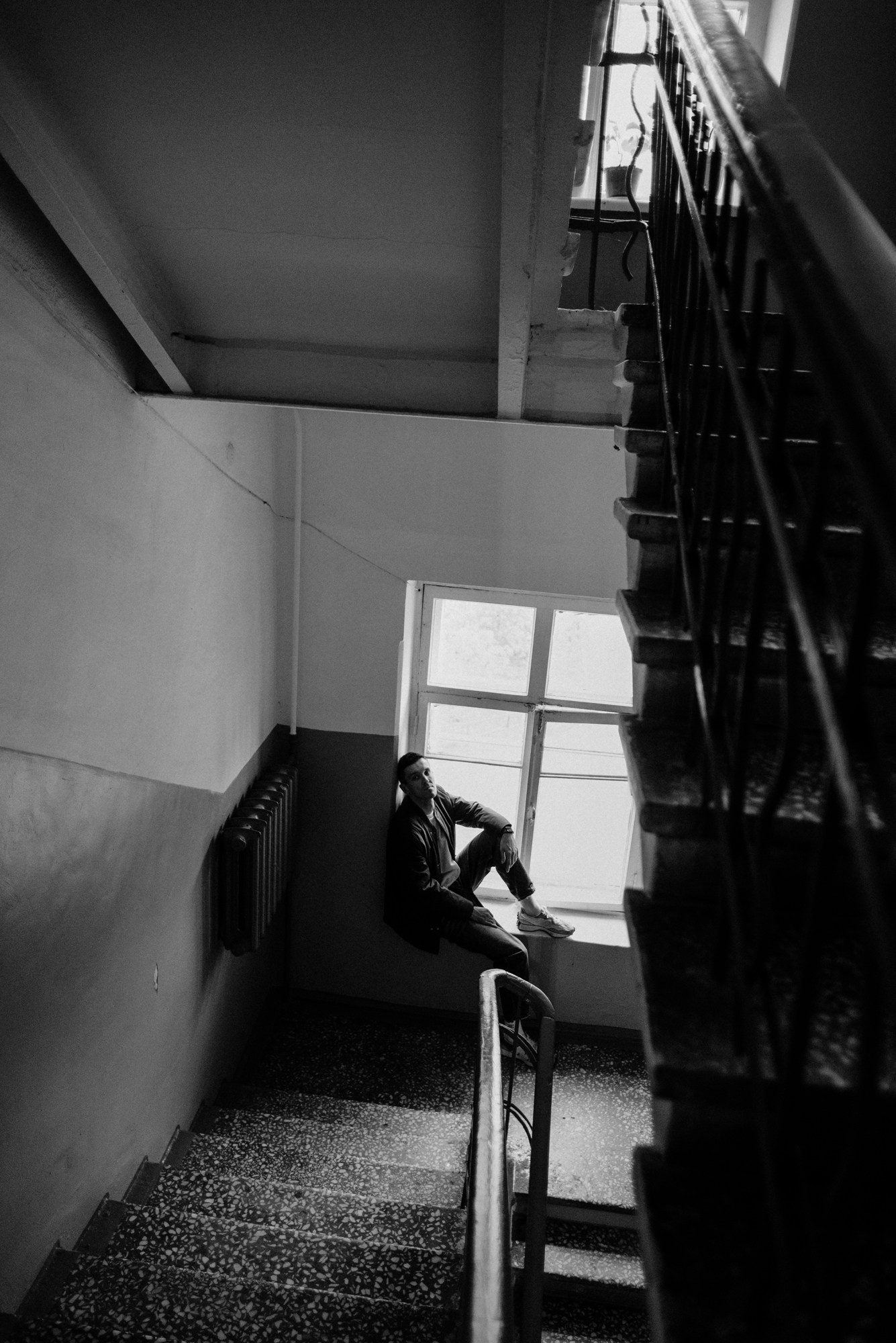 Мужская стрит-фотосессия в Тюмени | Уличный фотограф Дарья Мустафина. Портретный фотограф Тюмень Дарья Мустафина