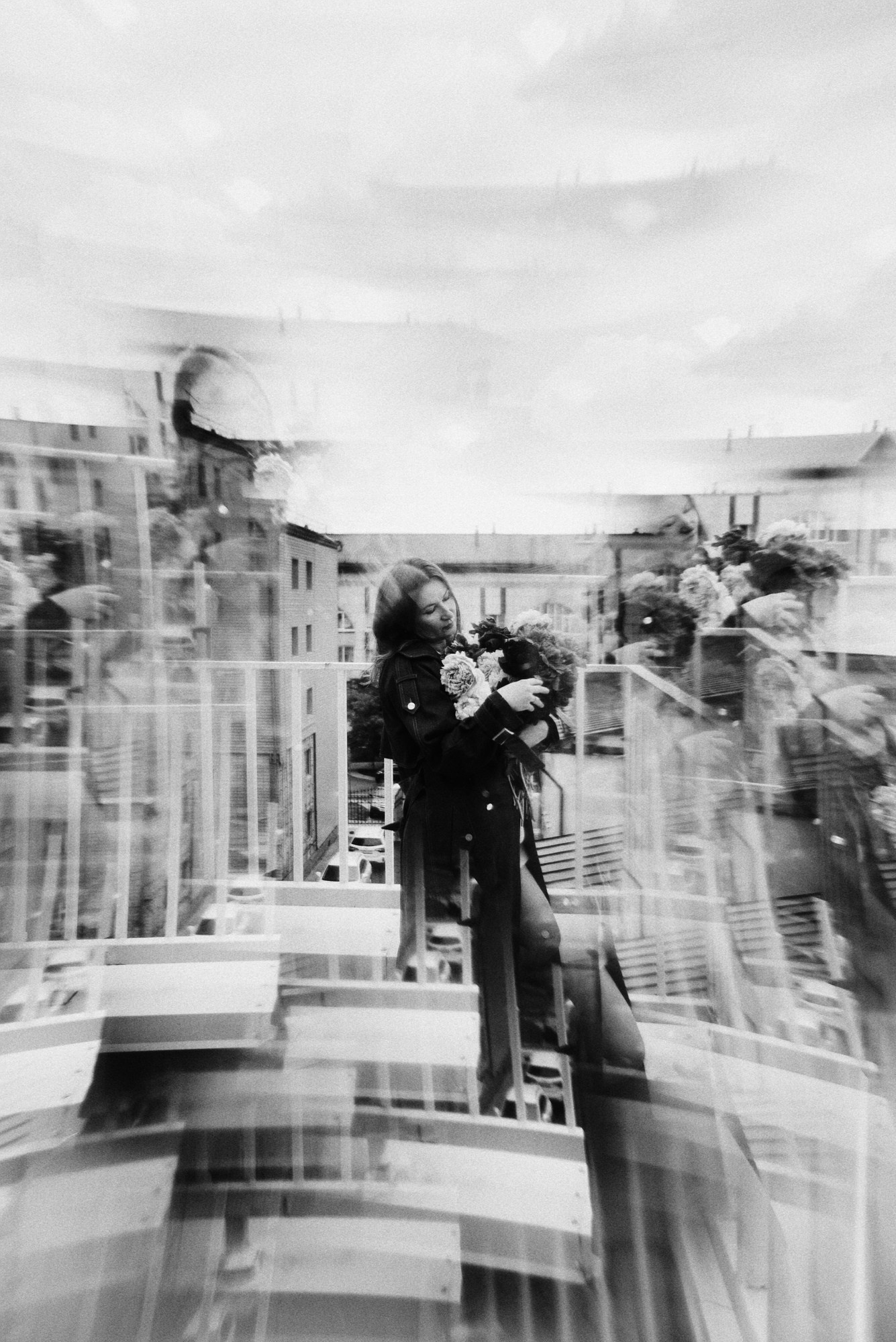 Фотограф Тюмень — Уличная фотосессия на крыше | Дарья Мустафина