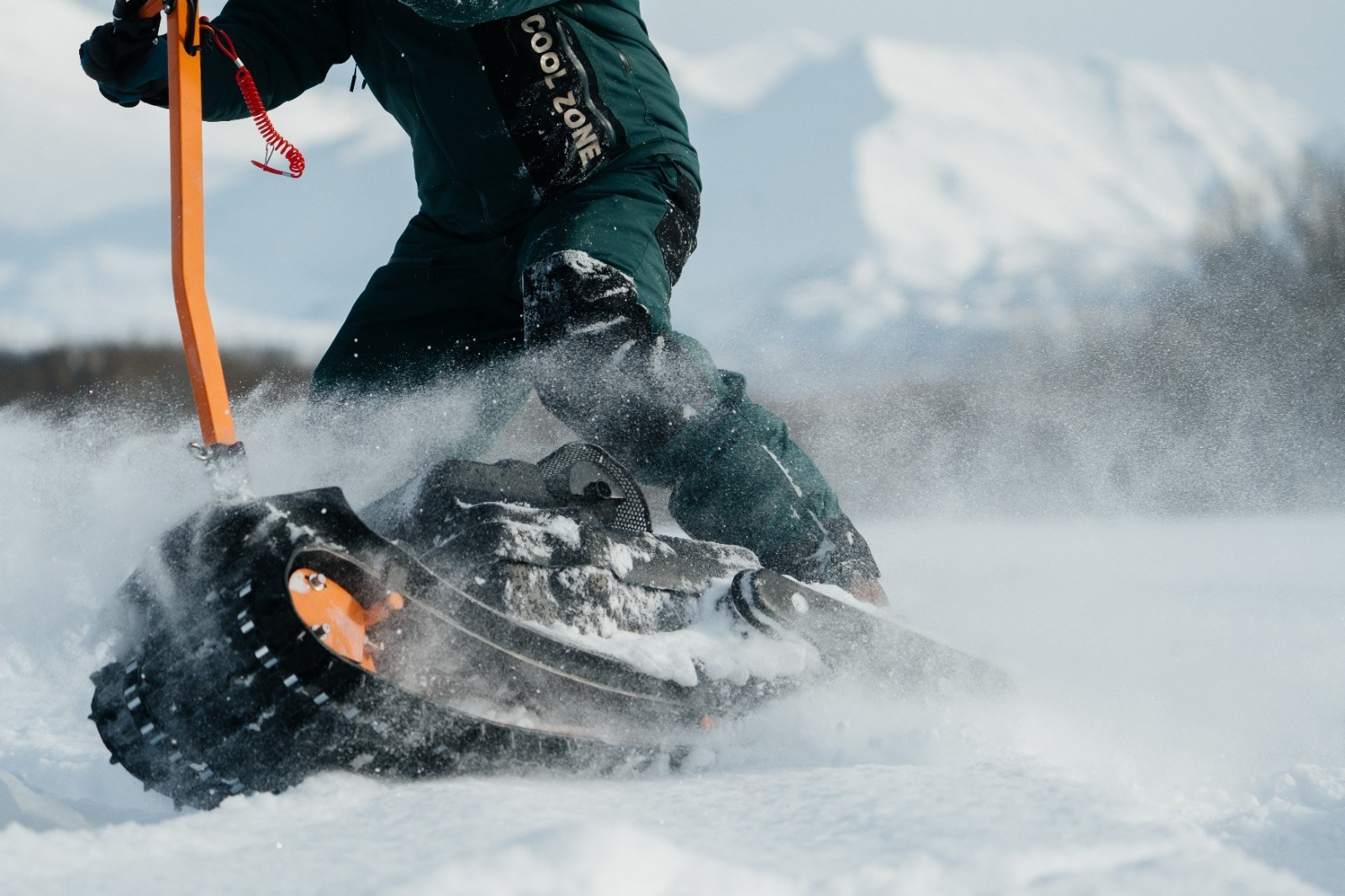 Катание на мотосноуборде. Время Камчатки: чтобы найти свой путь, нужно скорость умножить на время