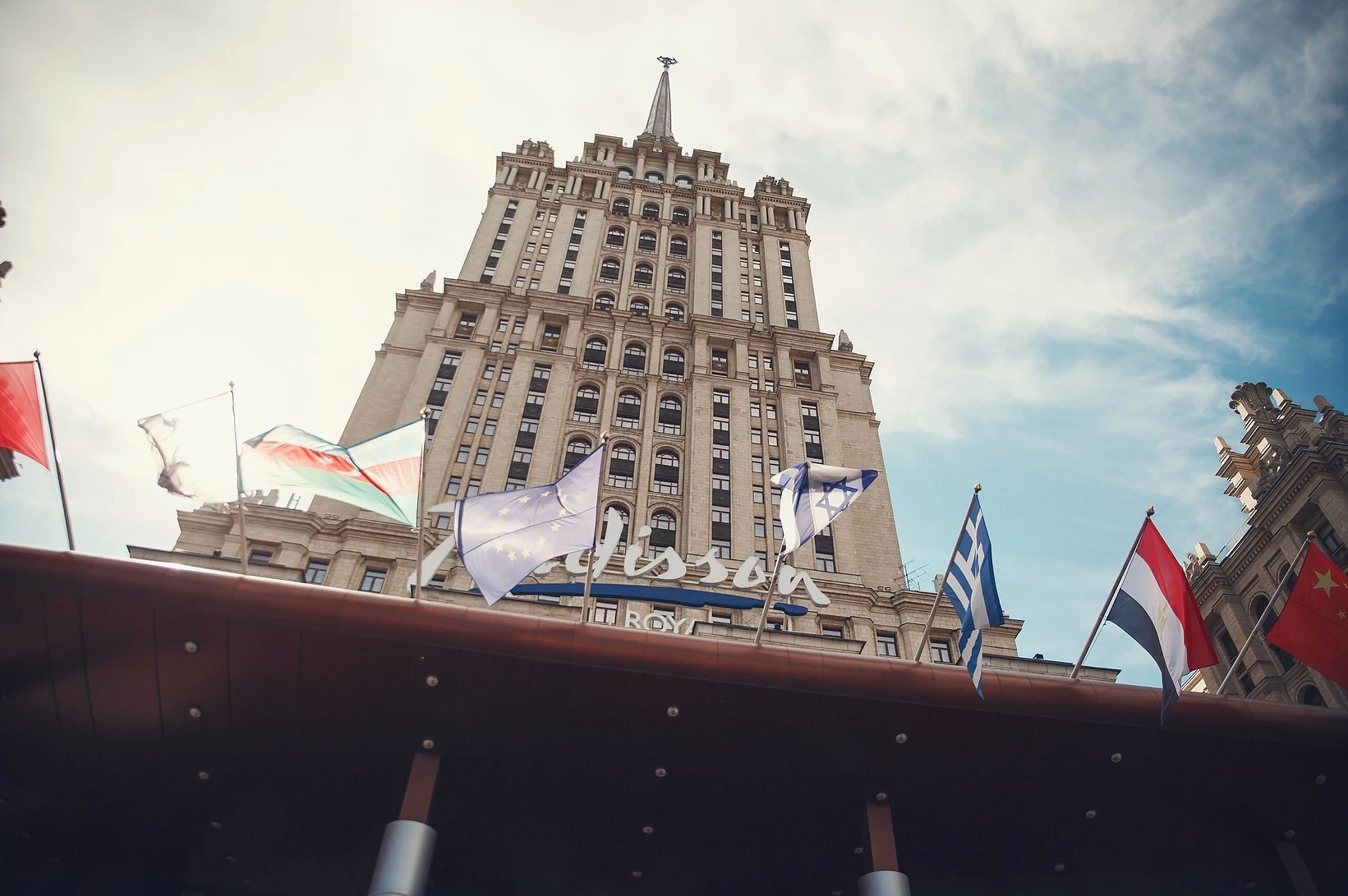 Вводный кадр место съемки отель в Москве