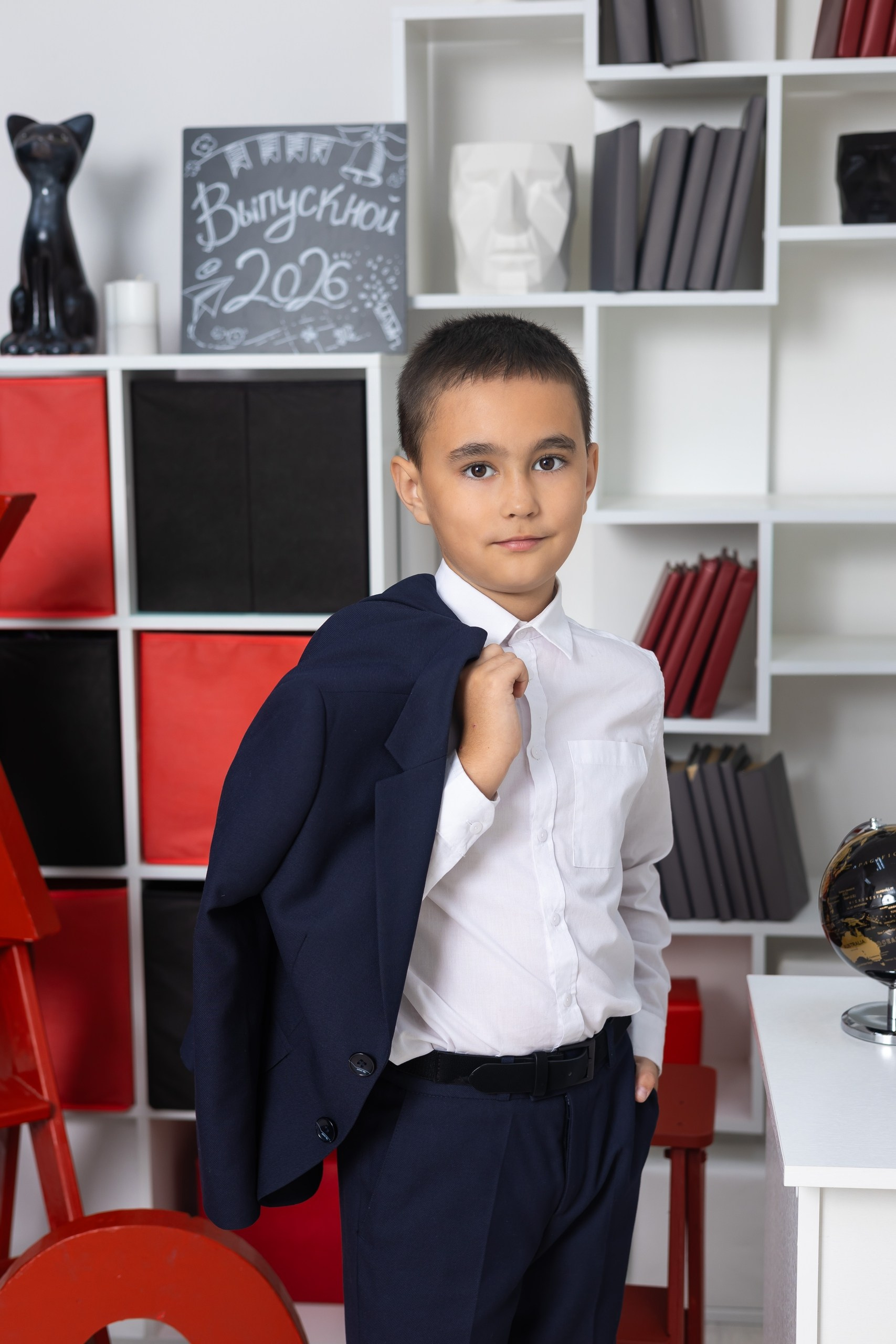 Фотокнига для выпускников Екатеринбург. Выпускные альбомы. Фотостудия «Олеся»