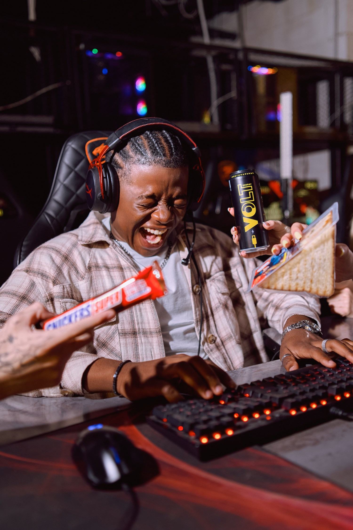 Новосибирск. Коммерческий фотограф для маркетплейсов Wildberries и Ozon в Новосибирске — фото и видео для брендов