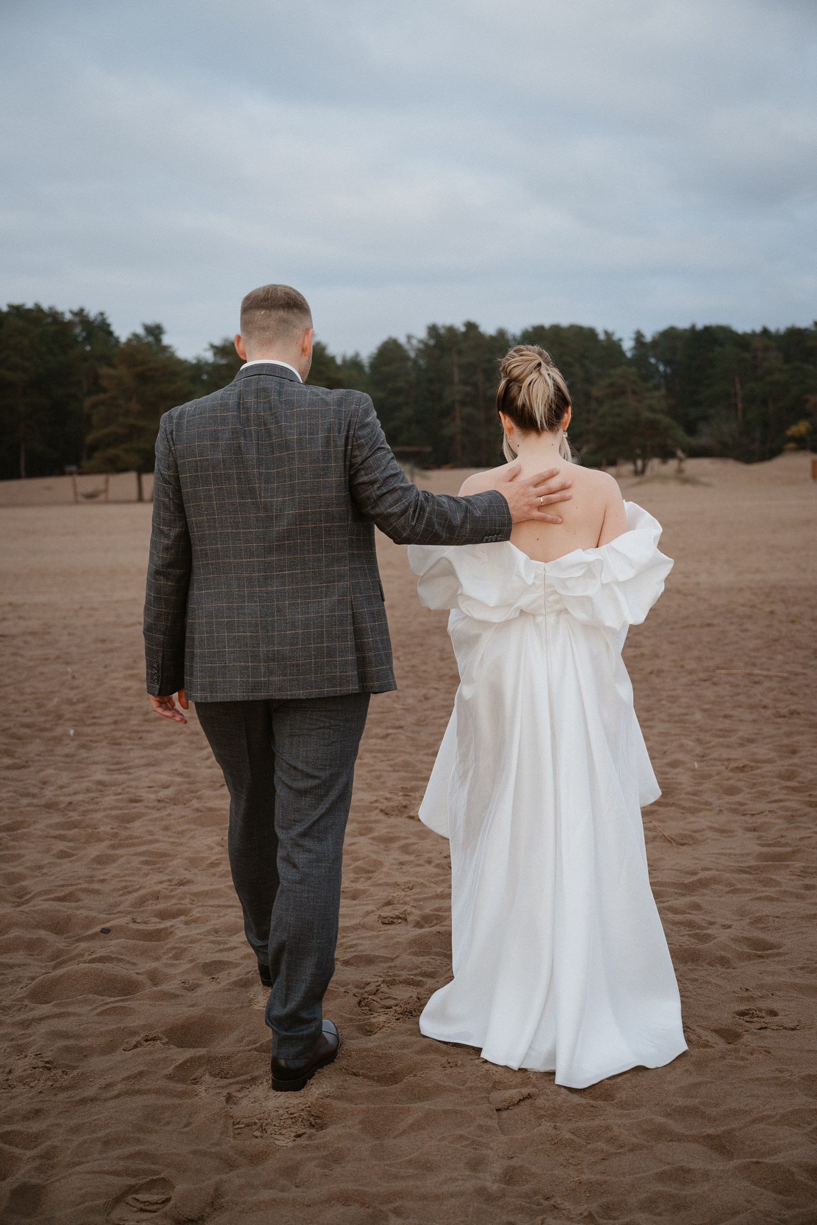 свадебная фотосессия на берегу Финского залива