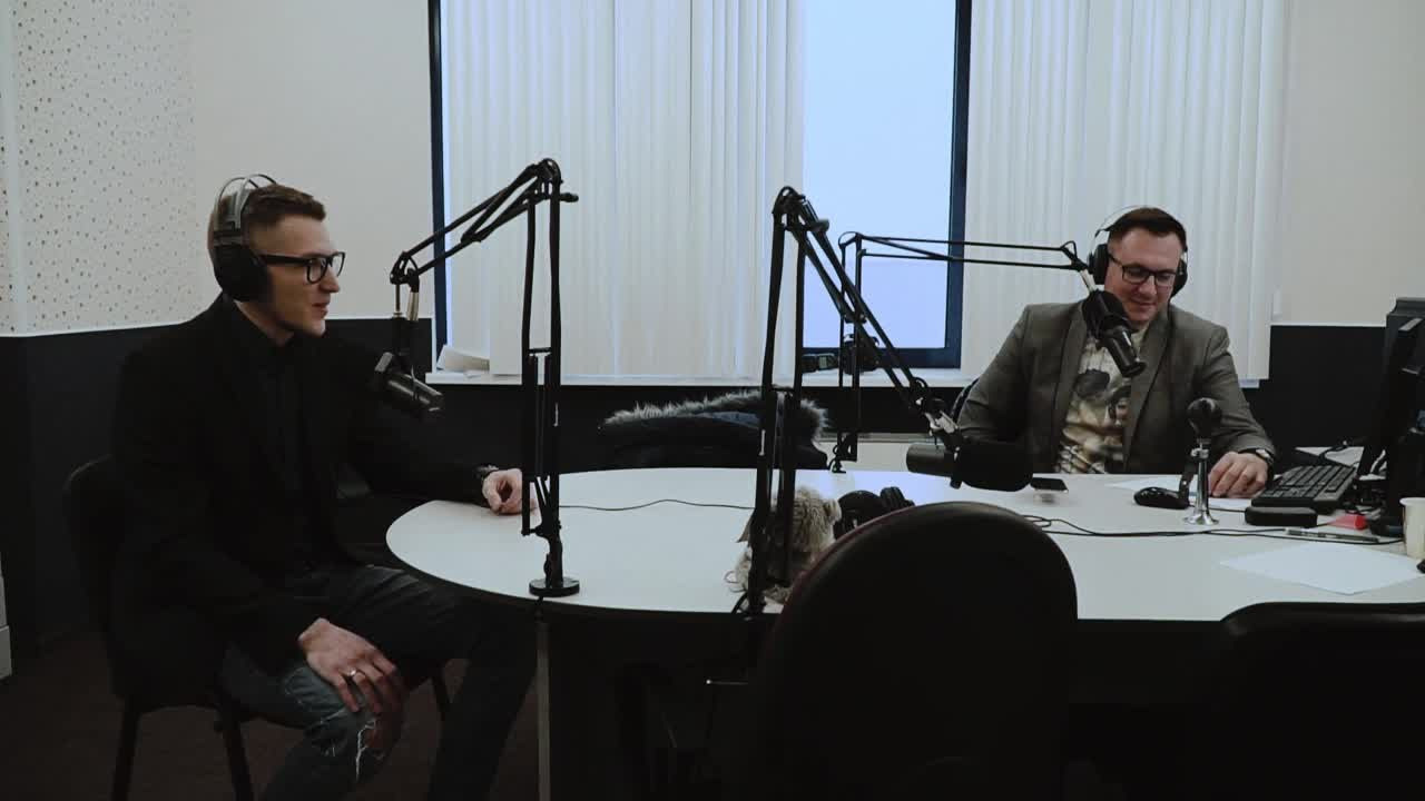 Интервью на Волгоград ФМ. Фотограф Сергей Воля