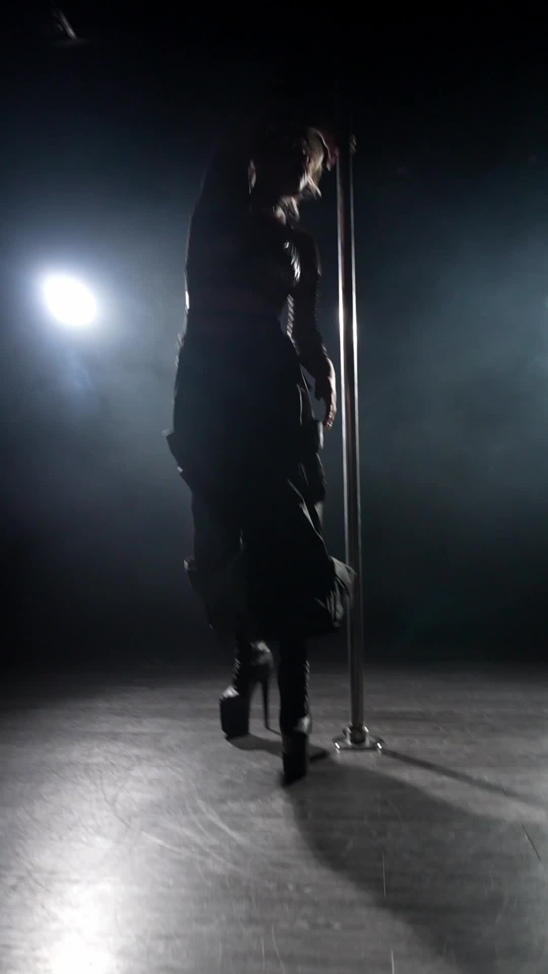 Локации «Силуэт». Studio 4U — Для танца. Для фото. Для тебя