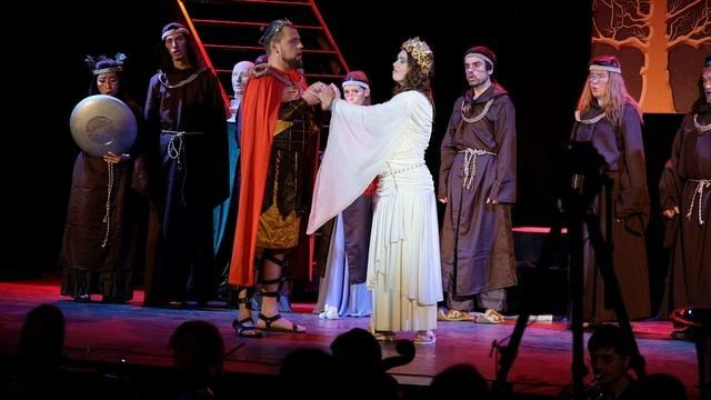 Видео. Московский молодежный оперный театр