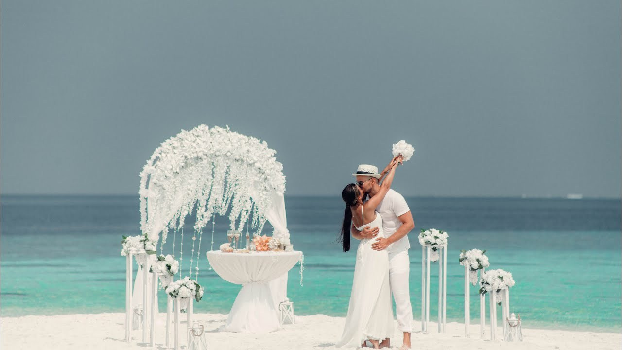 Услуги проведения свадебной церемонии на Мальдивах