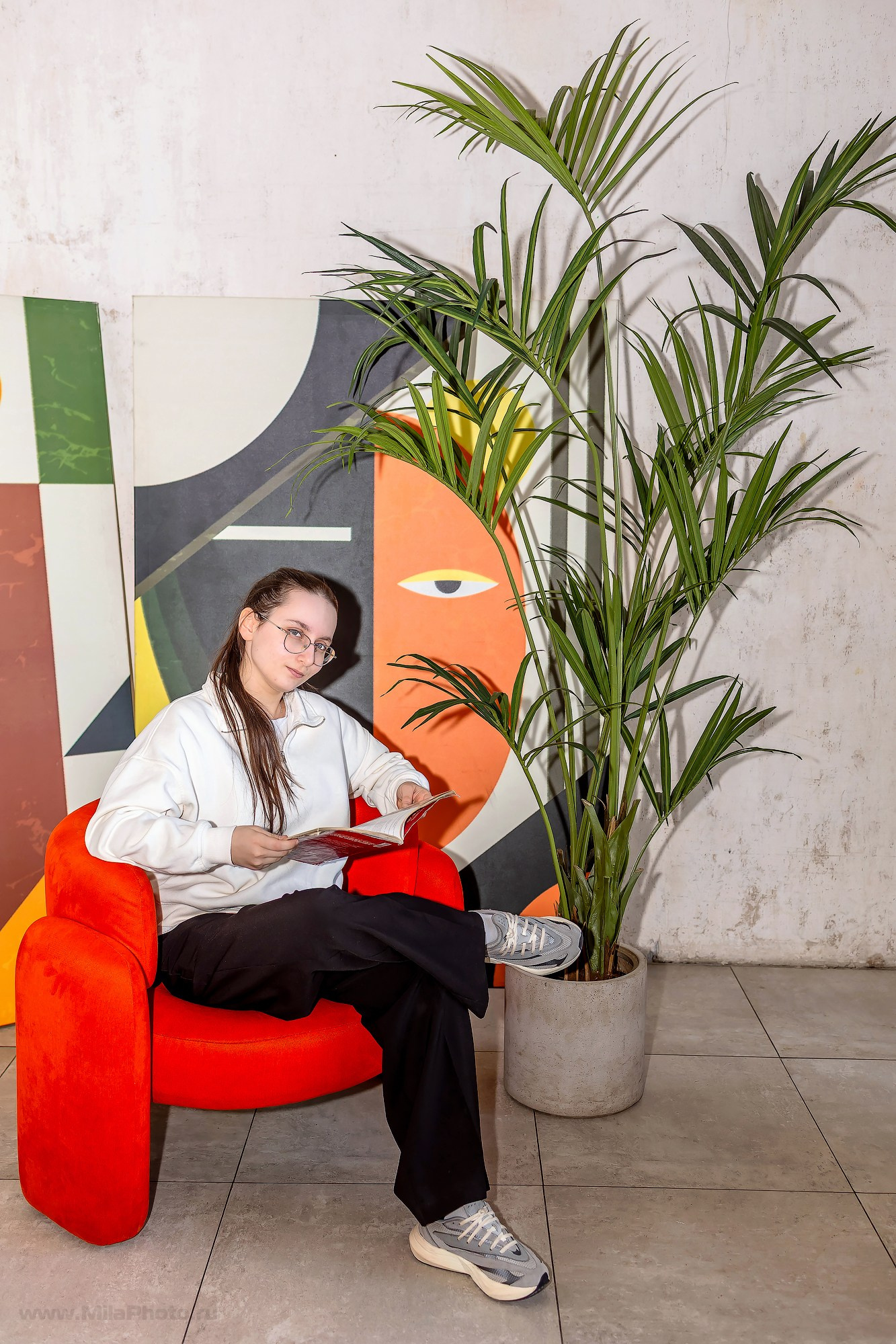 Галерея съемок в студиях. Фотограф и видеограф Москва. Свадебный фотограф, видеограф. Выпускные альбомы. Оживающие альбомы